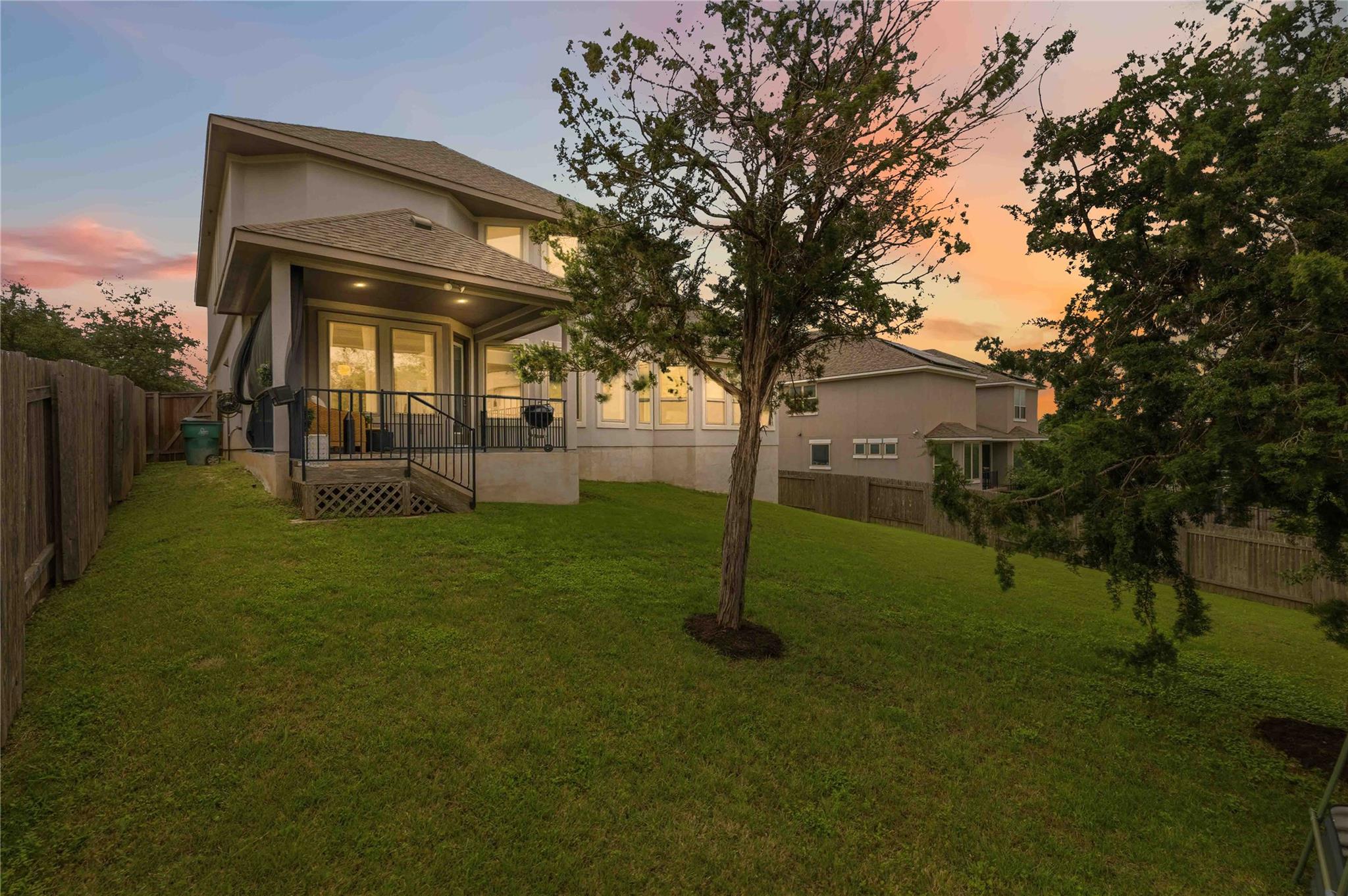 15612 Cabrillo WAY