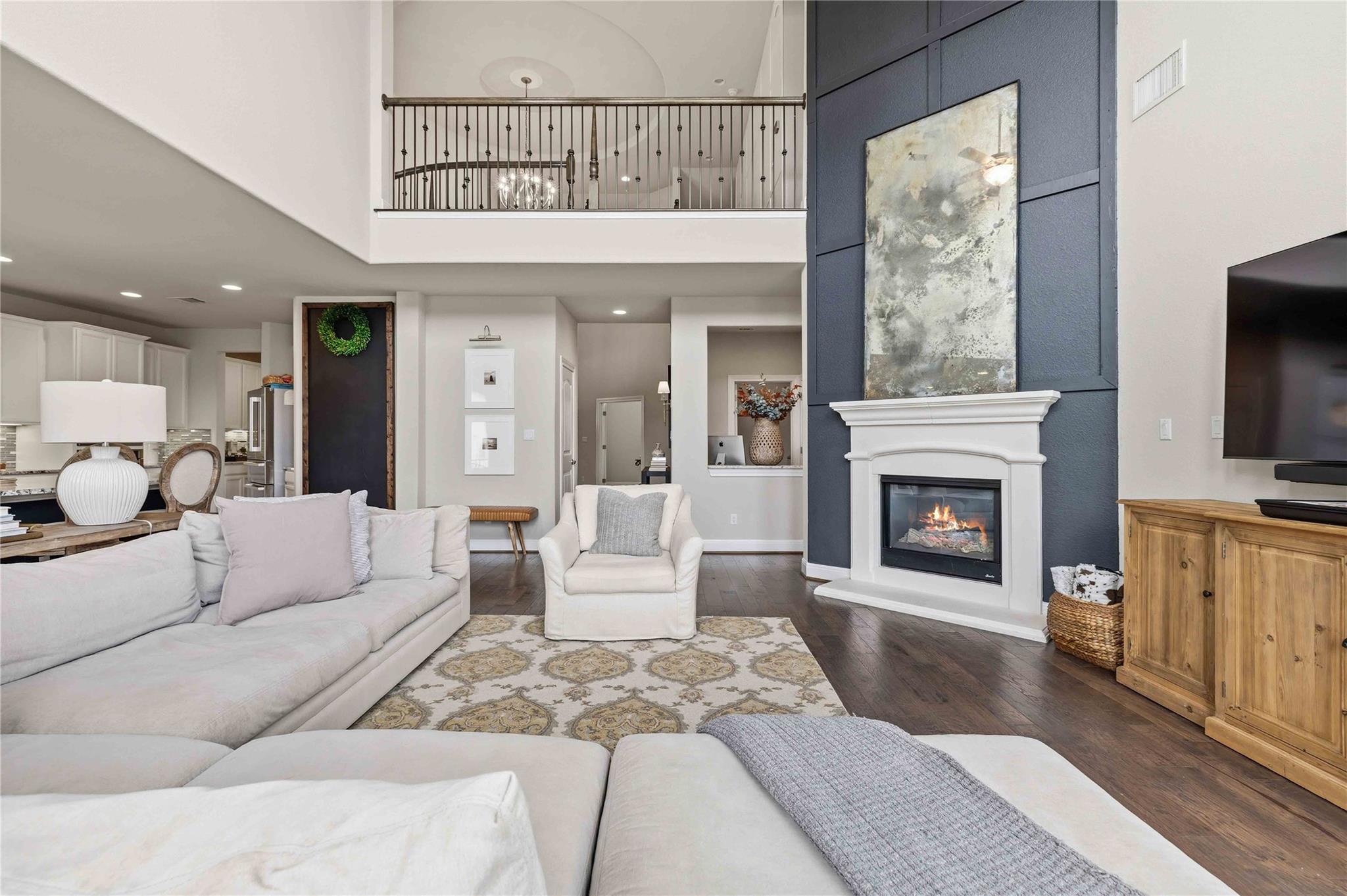 15612 Cabrillo WAY