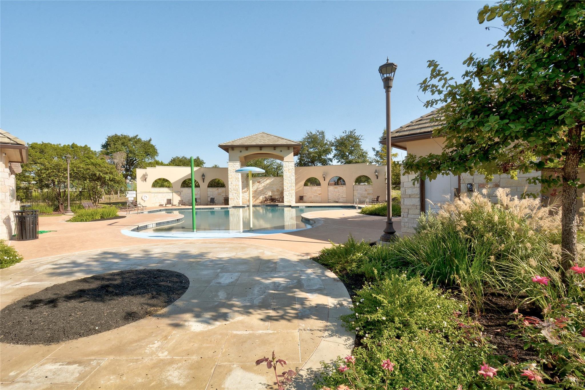 15612 Cabrillo WAY