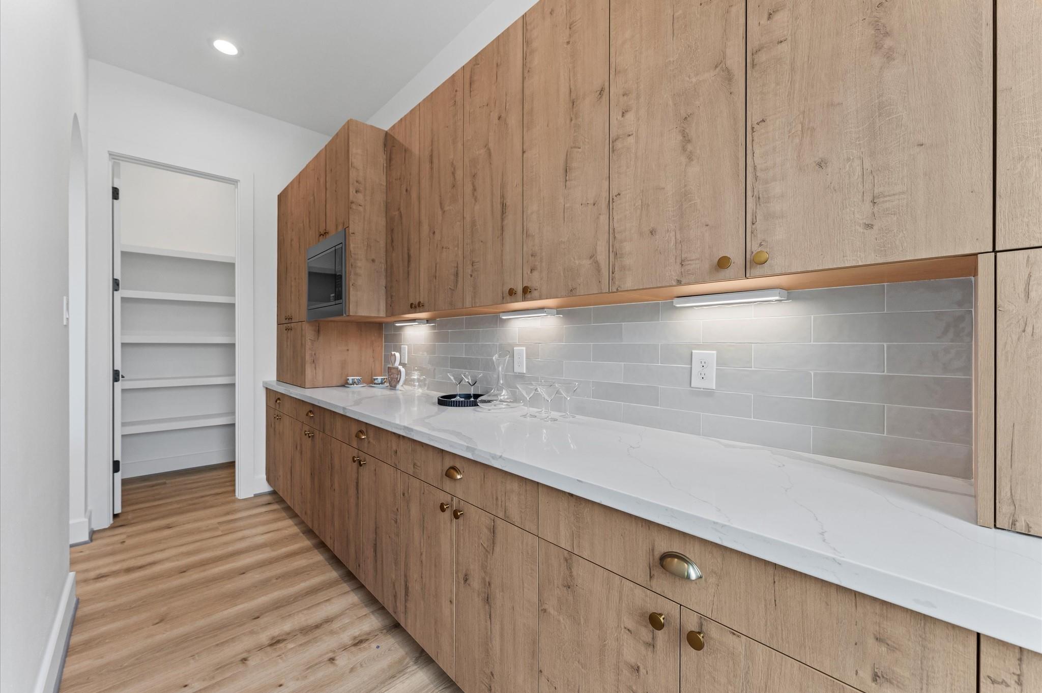 1122 W 17th Street # C