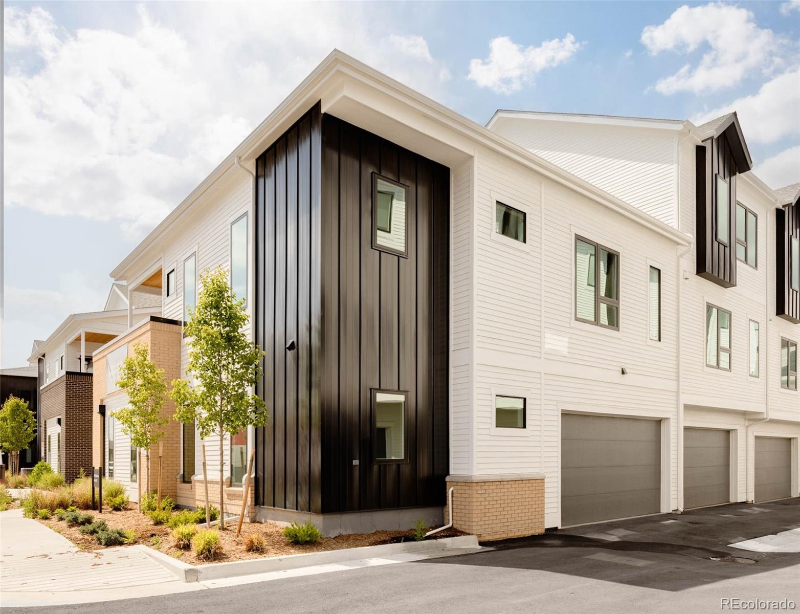 8260 E 36th Avenue Unit: 29