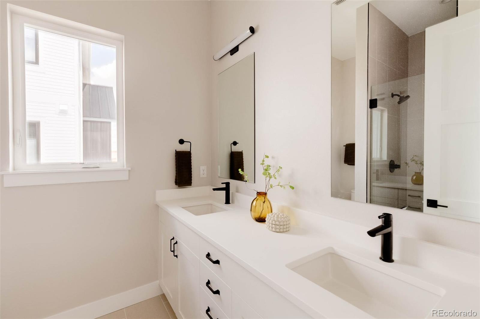 8260 E 36th Avenue Unit: 29