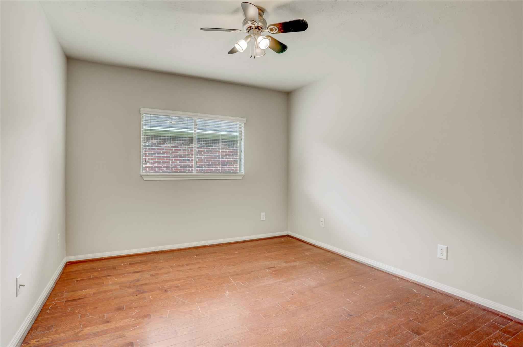 2818 J R Drive
