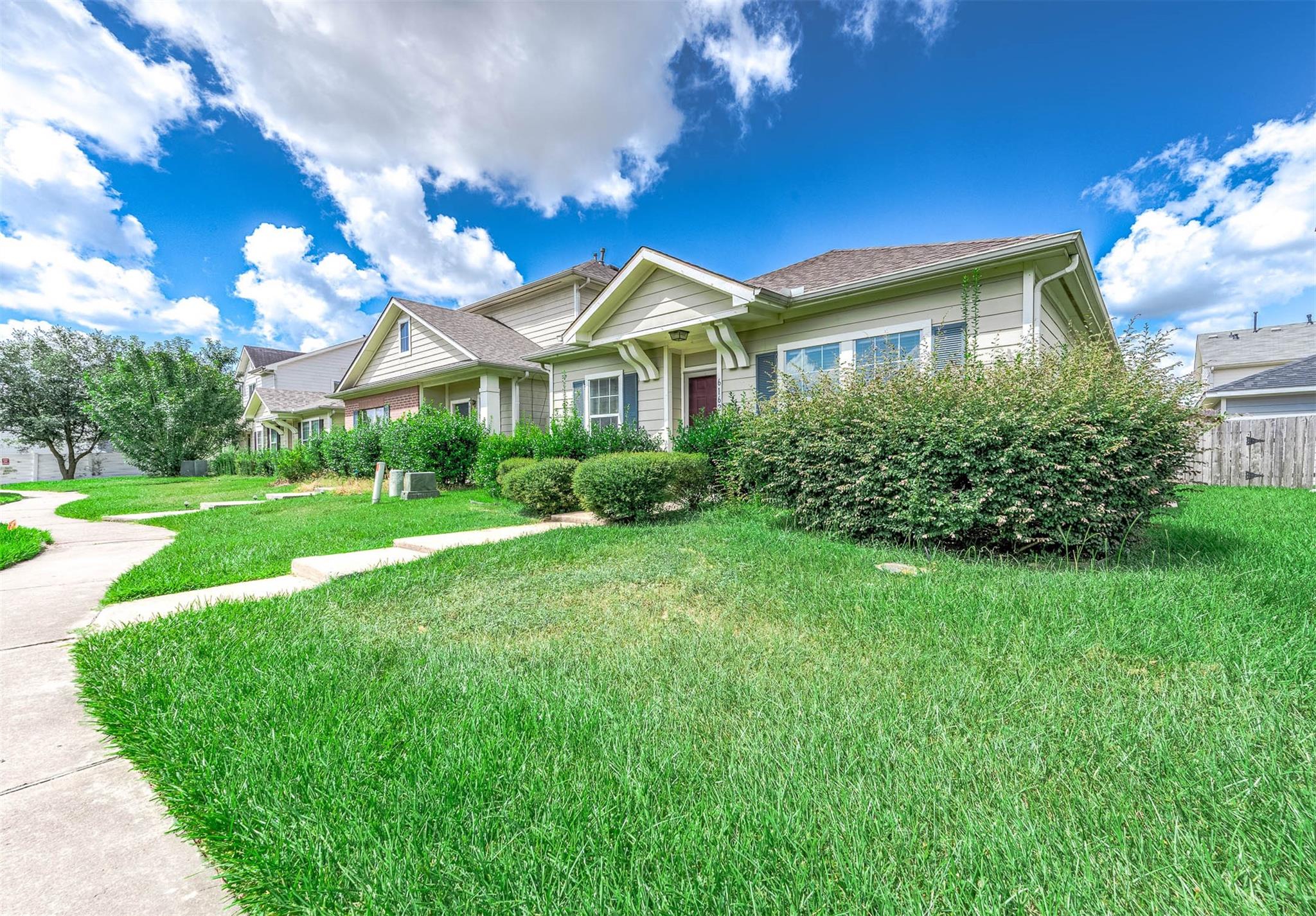 6162 Settlers Lake Circle E