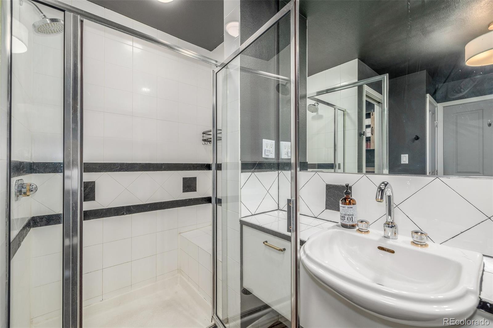 1499 Blake Street Unit: 4F