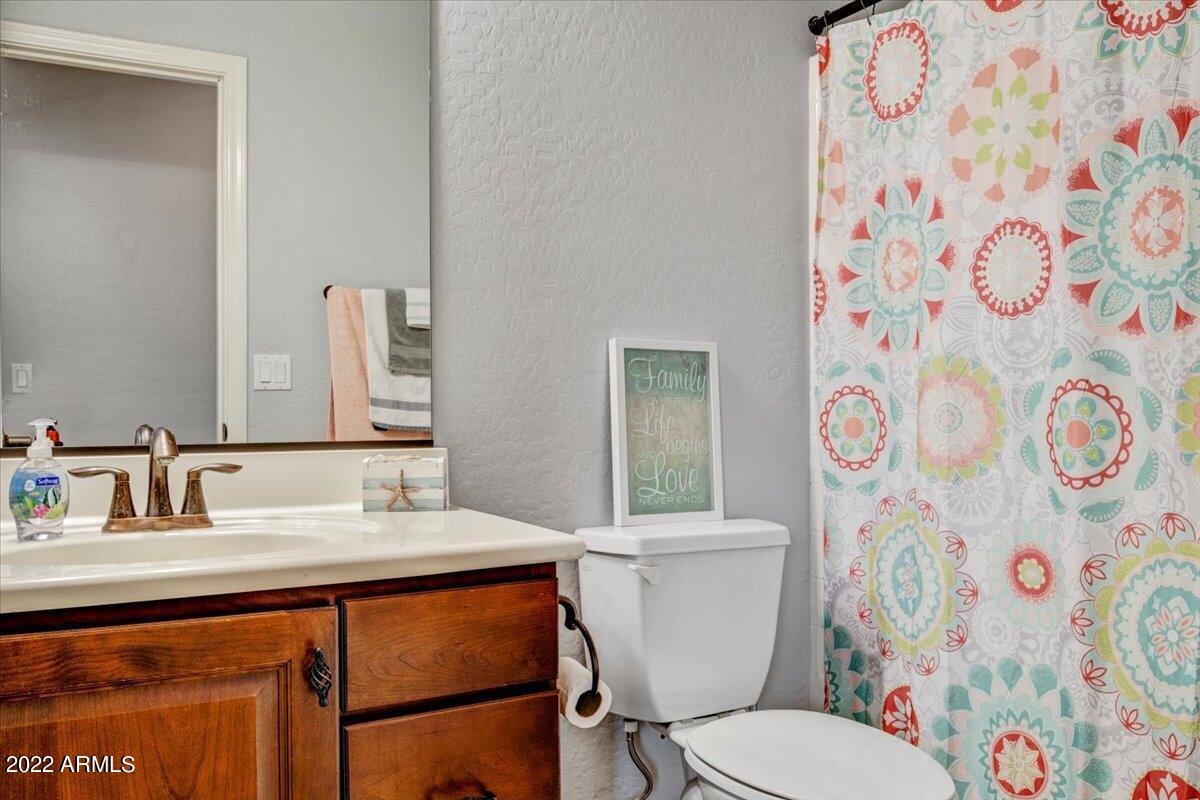 2983 E HARRISON Street