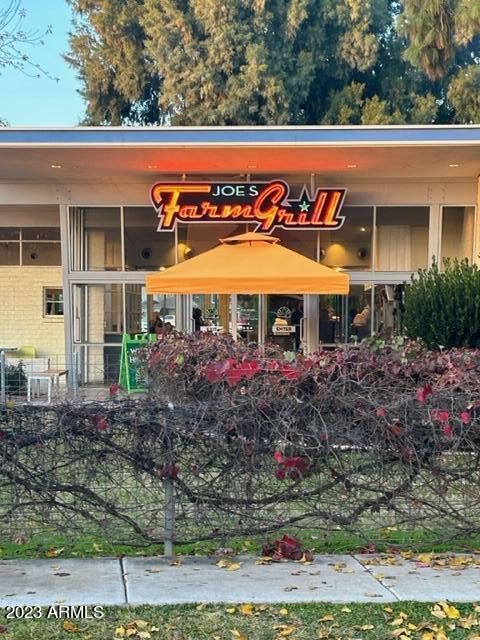 2983 E HARRISON Street