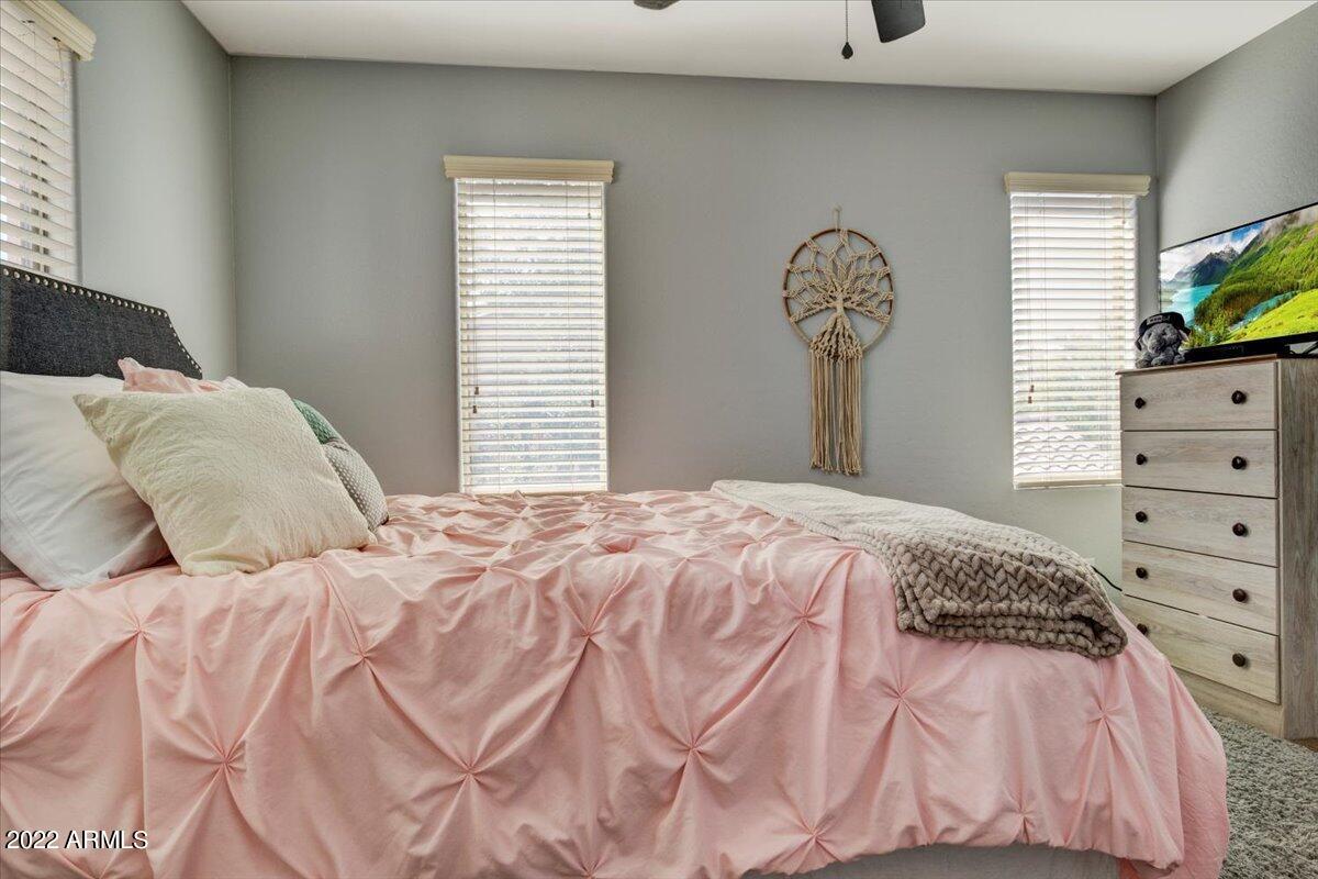 2983 E HARRISON Street