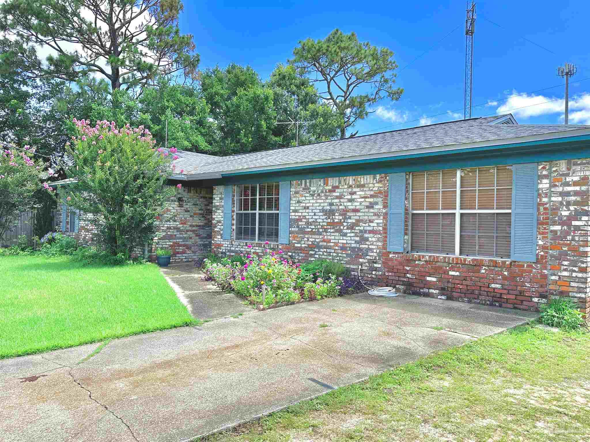 2704 Memphis Cir