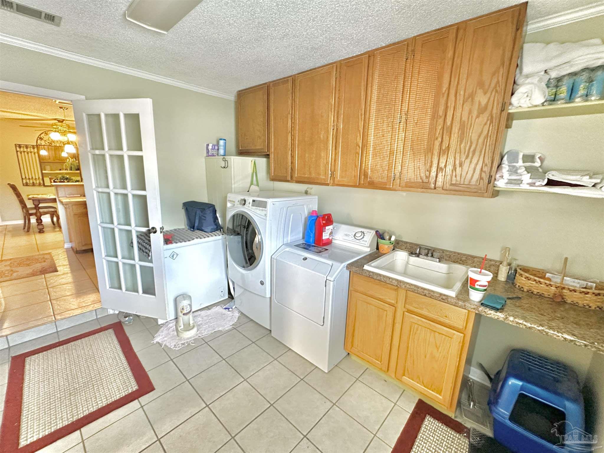 2704 Memphis Cir