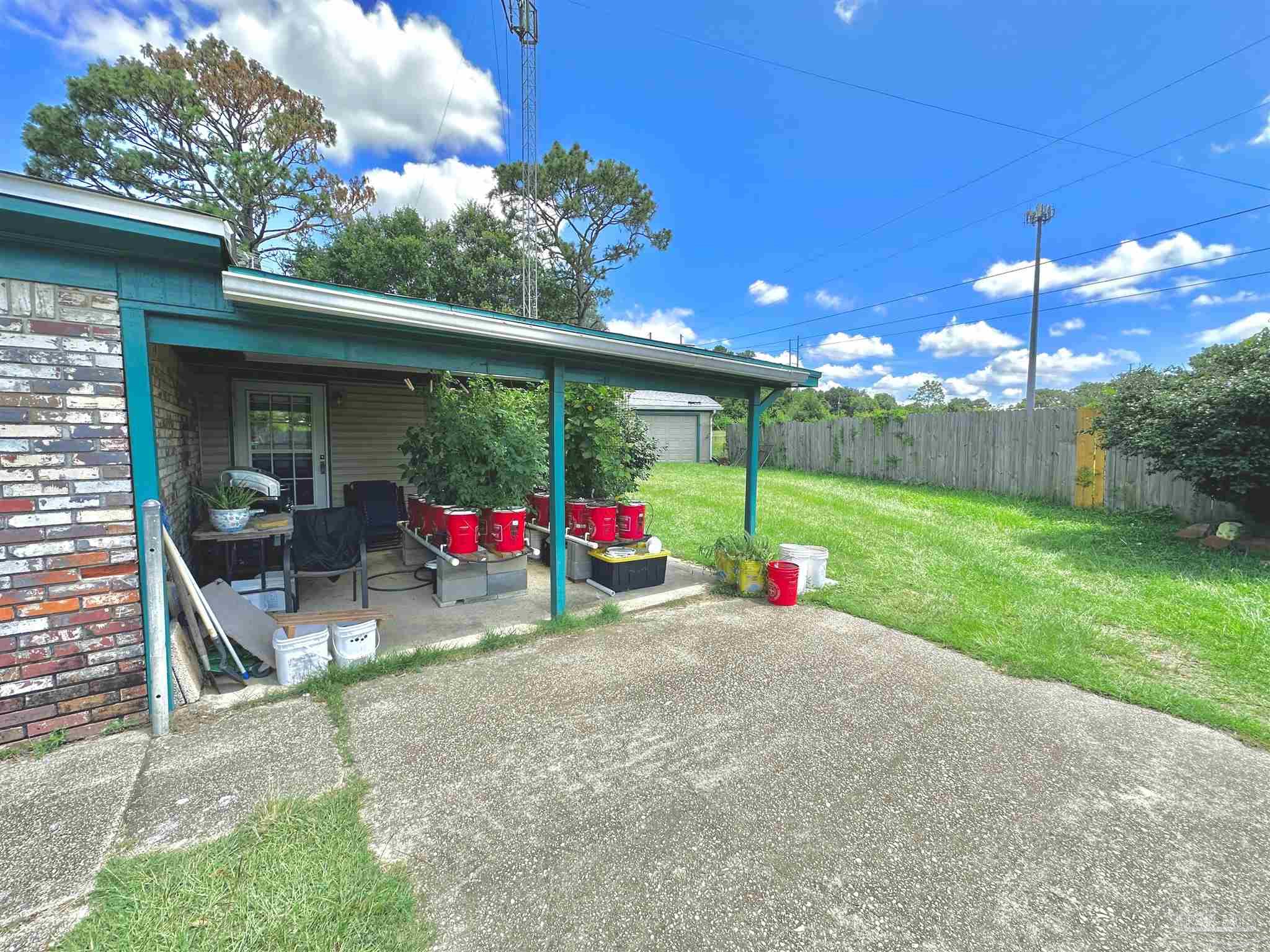 2704 Memphis Cir