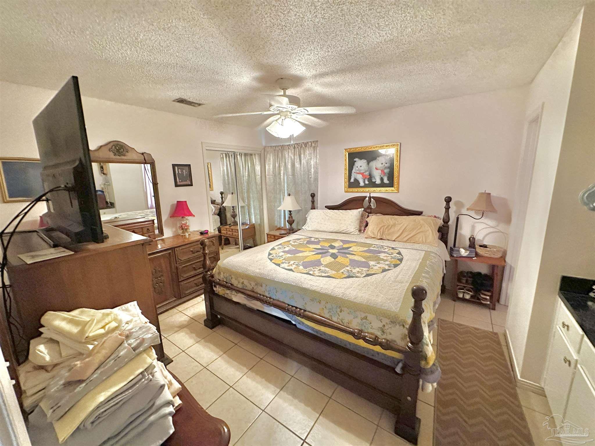 2704 Memphis Cir