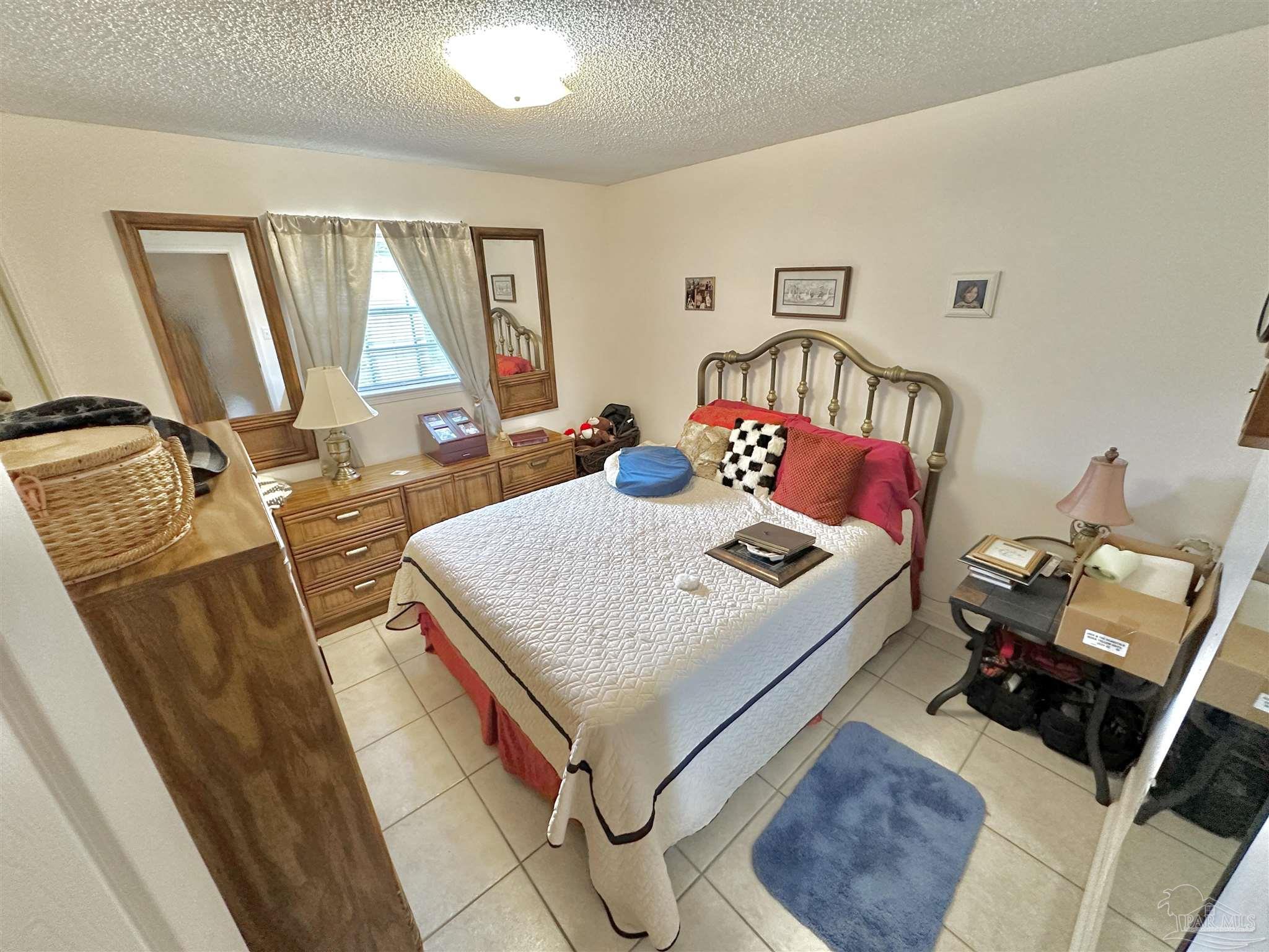 2704 Memphis Cir