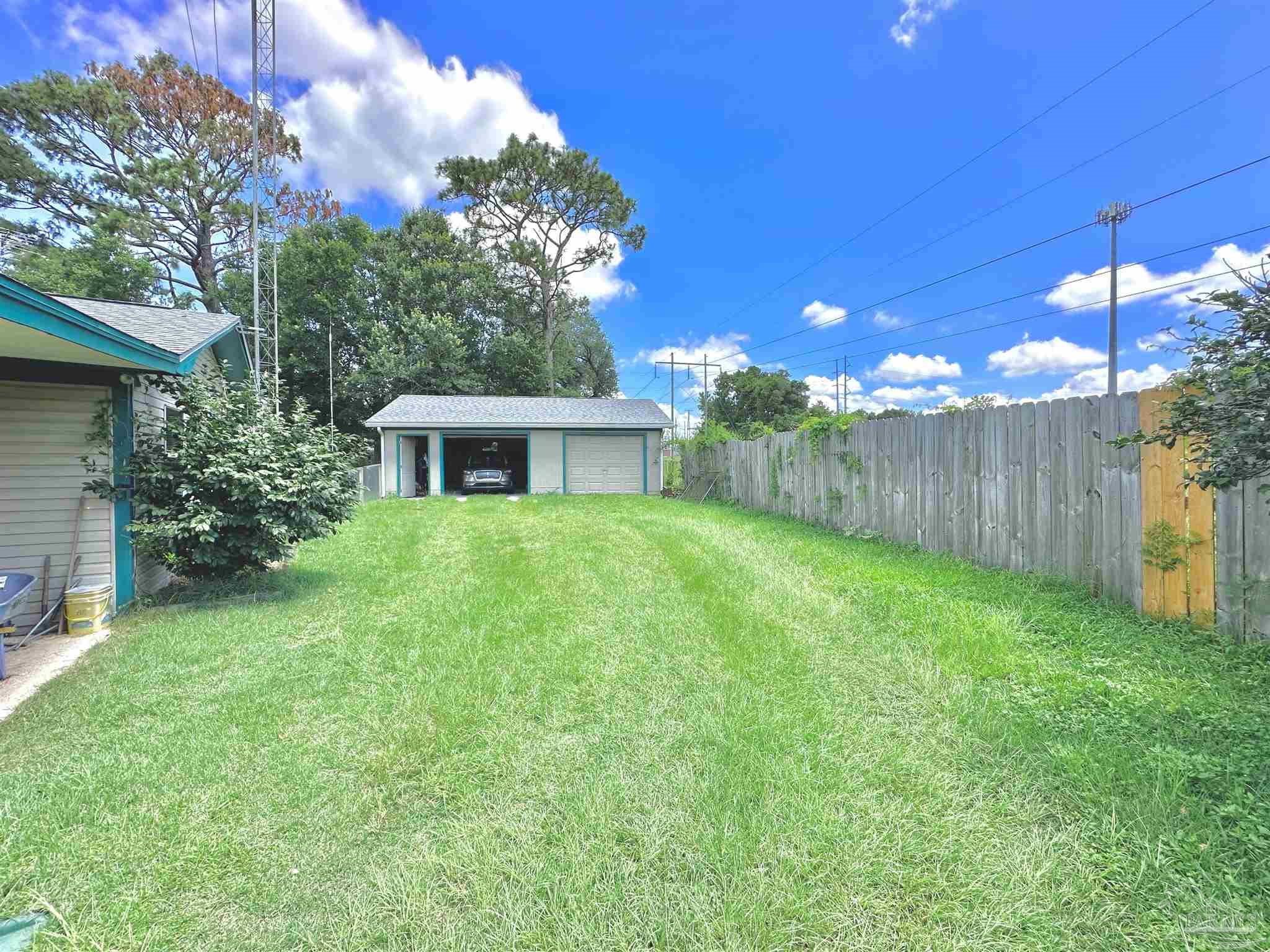 2704 Memphis Cir