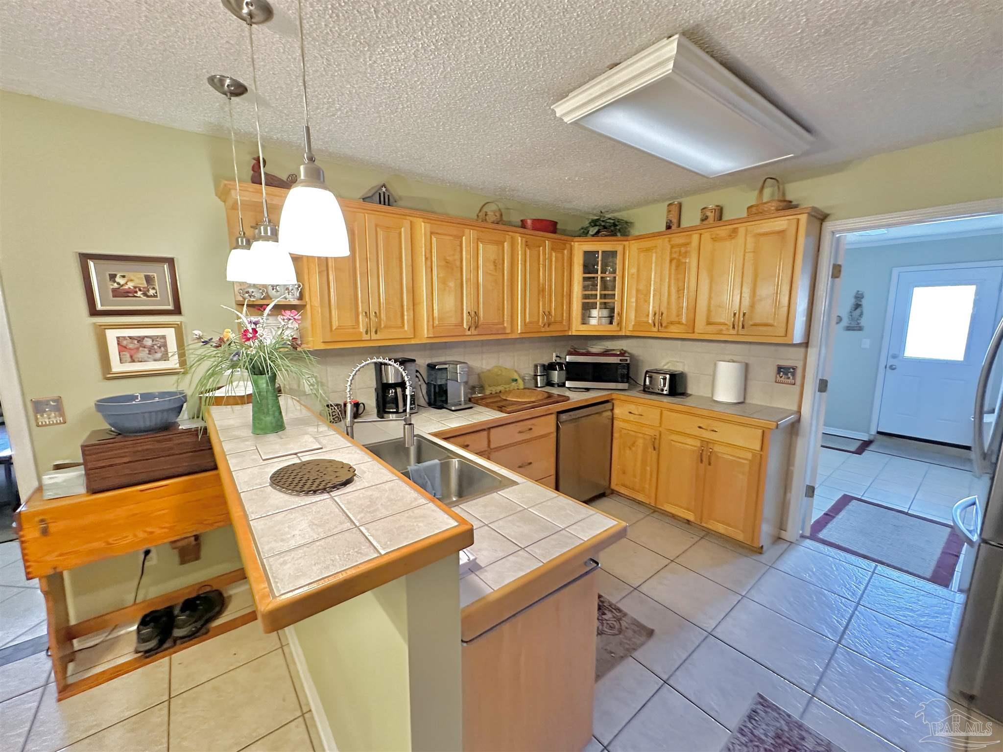 2704 Memphis Cir