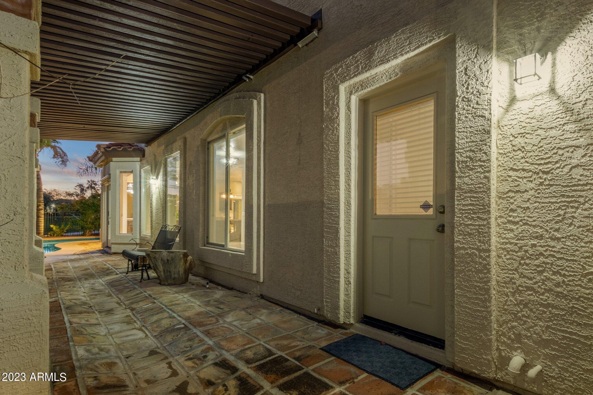 5019 E LA MIRADA Way