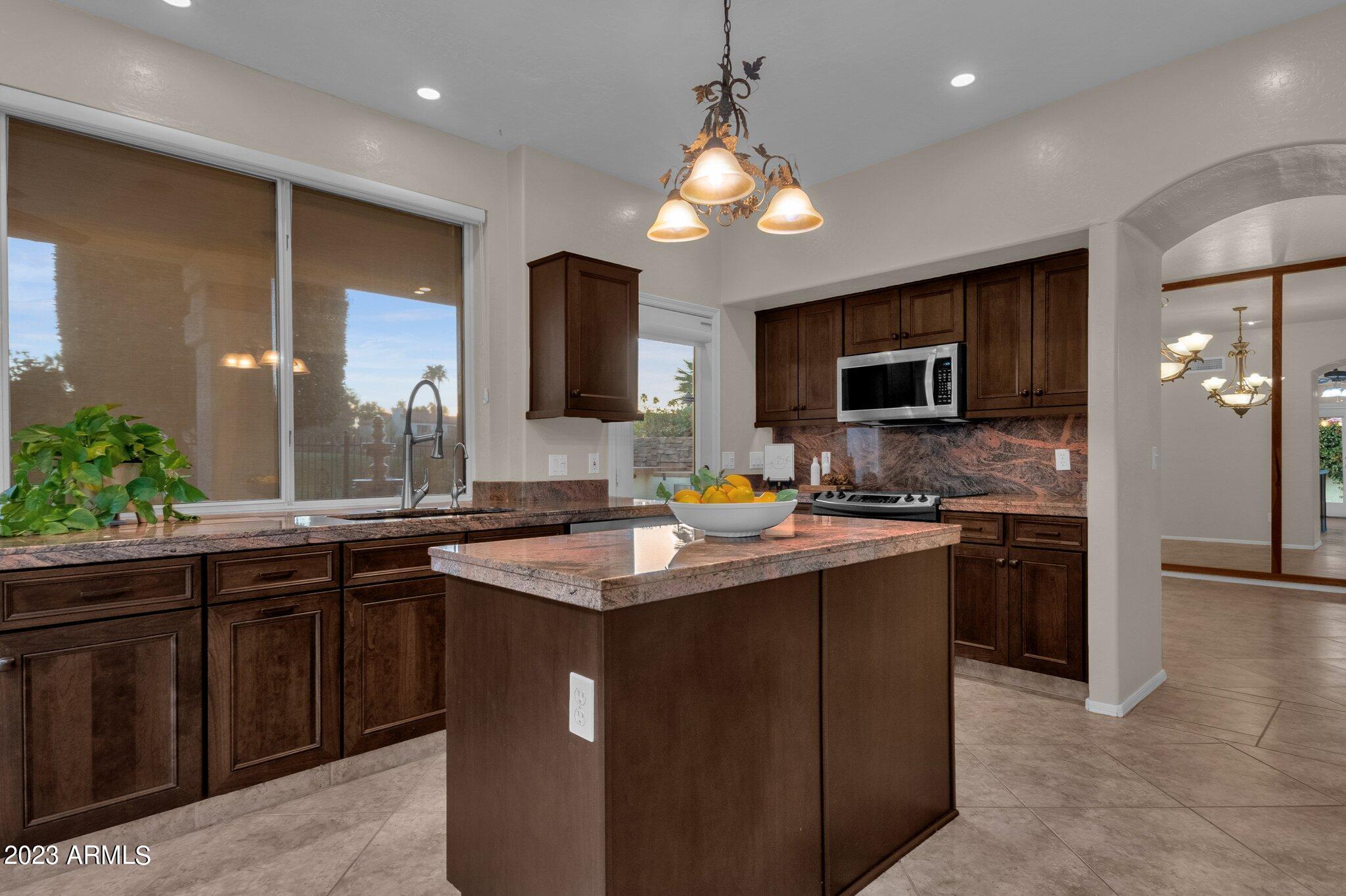 5019 E LA MIRADA Way