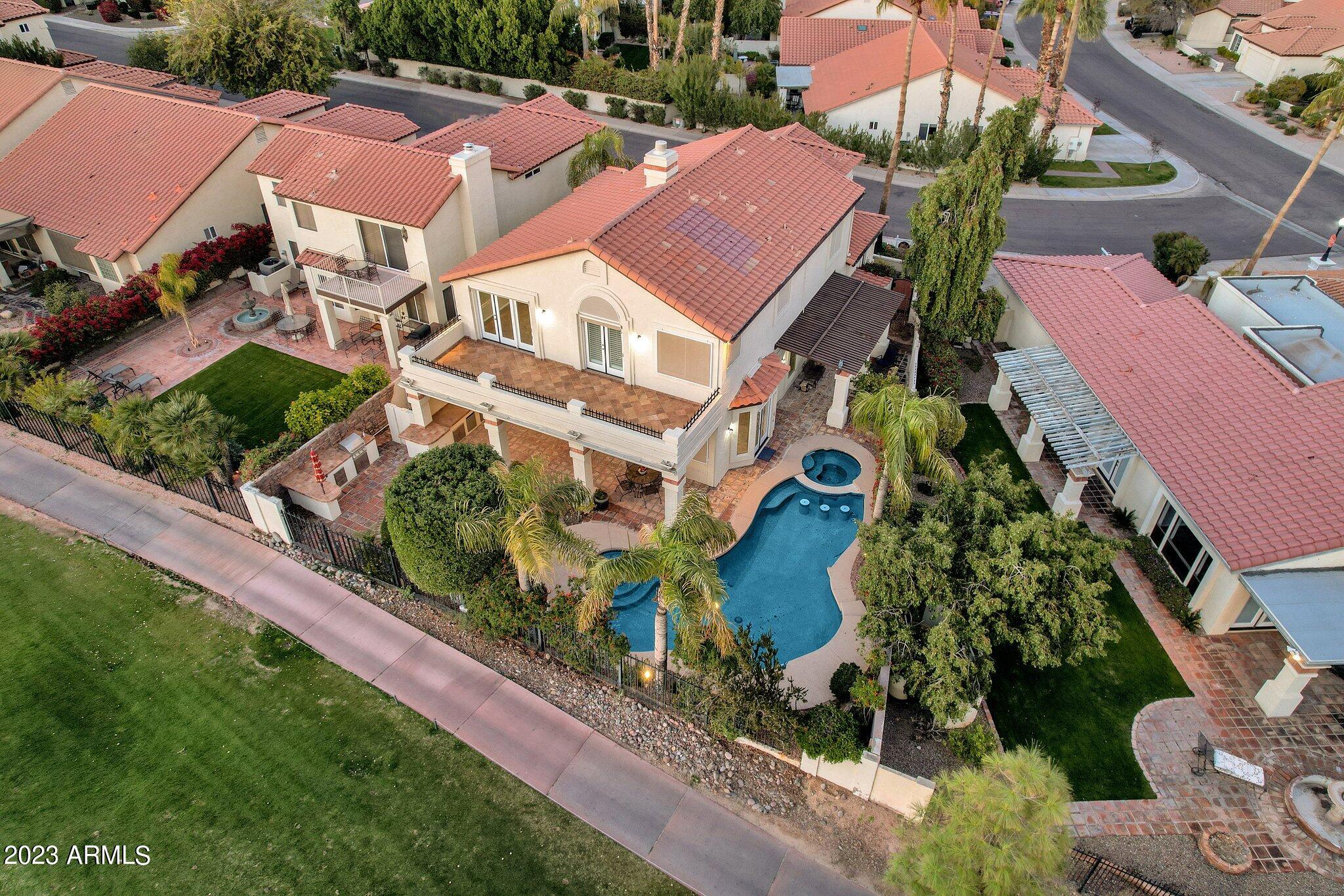 5019 E LA MIRADA Way