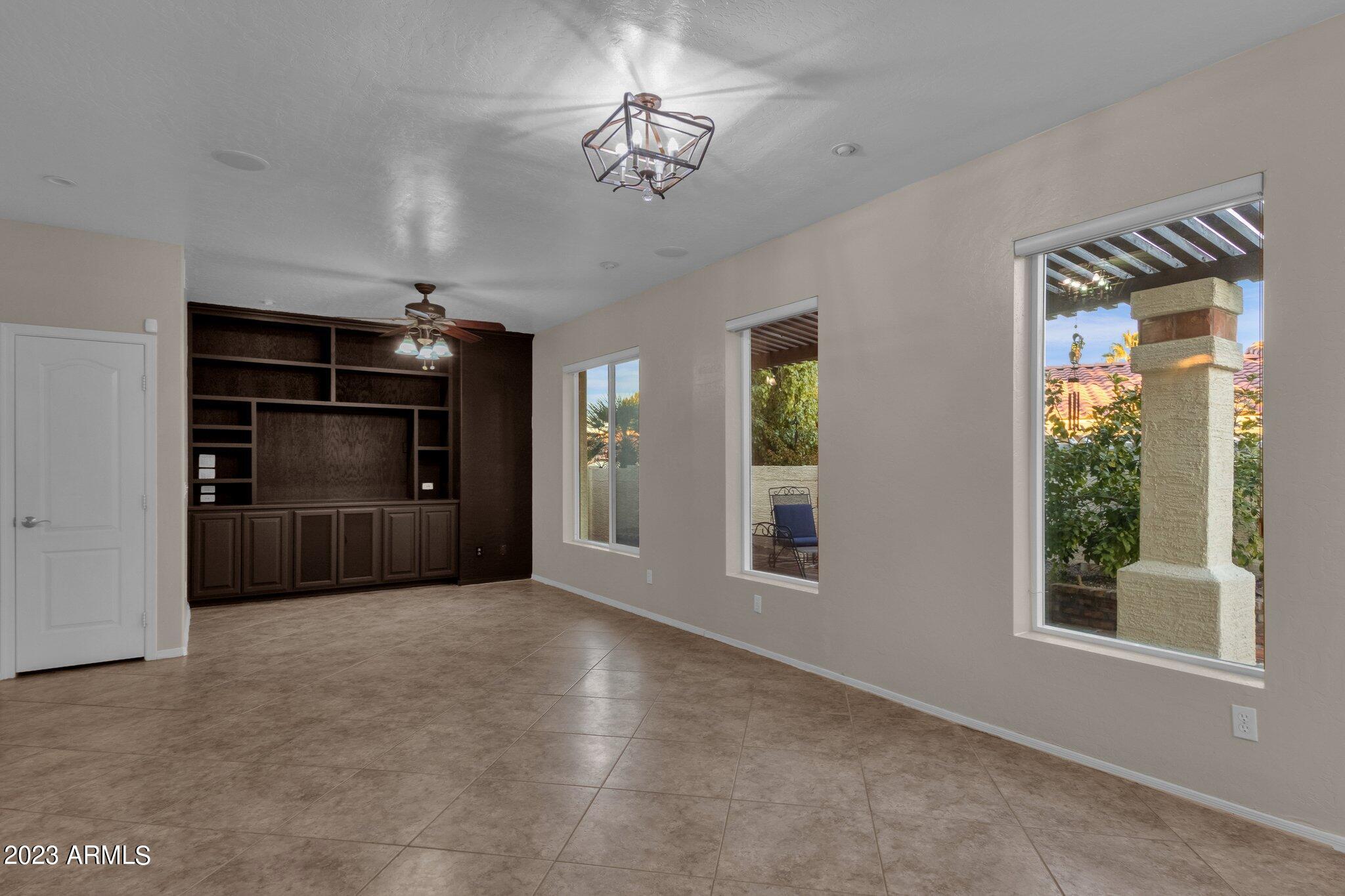 5019 E LA MIRADA Way