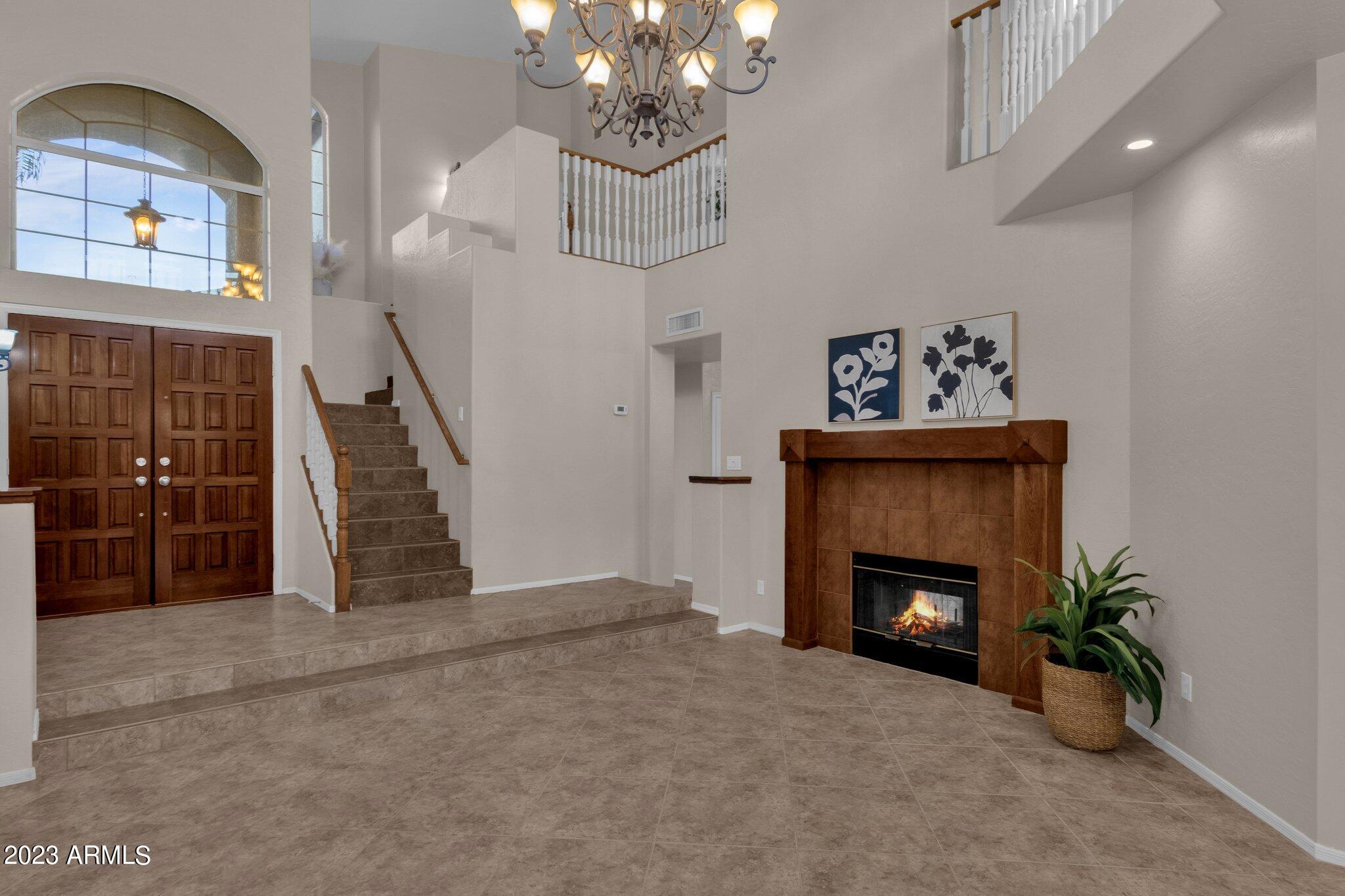 5019 E LA MIRADA Way