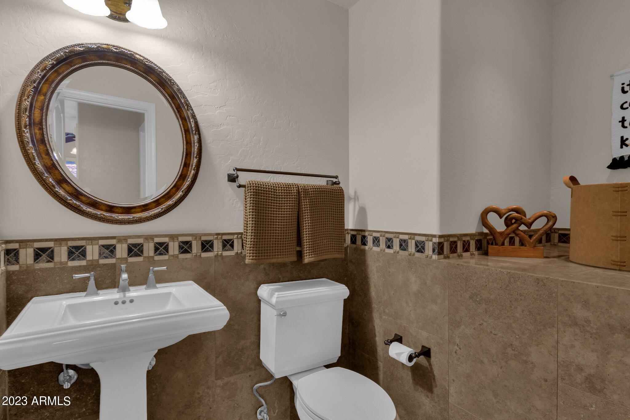 5019 E LA MIRADA Way