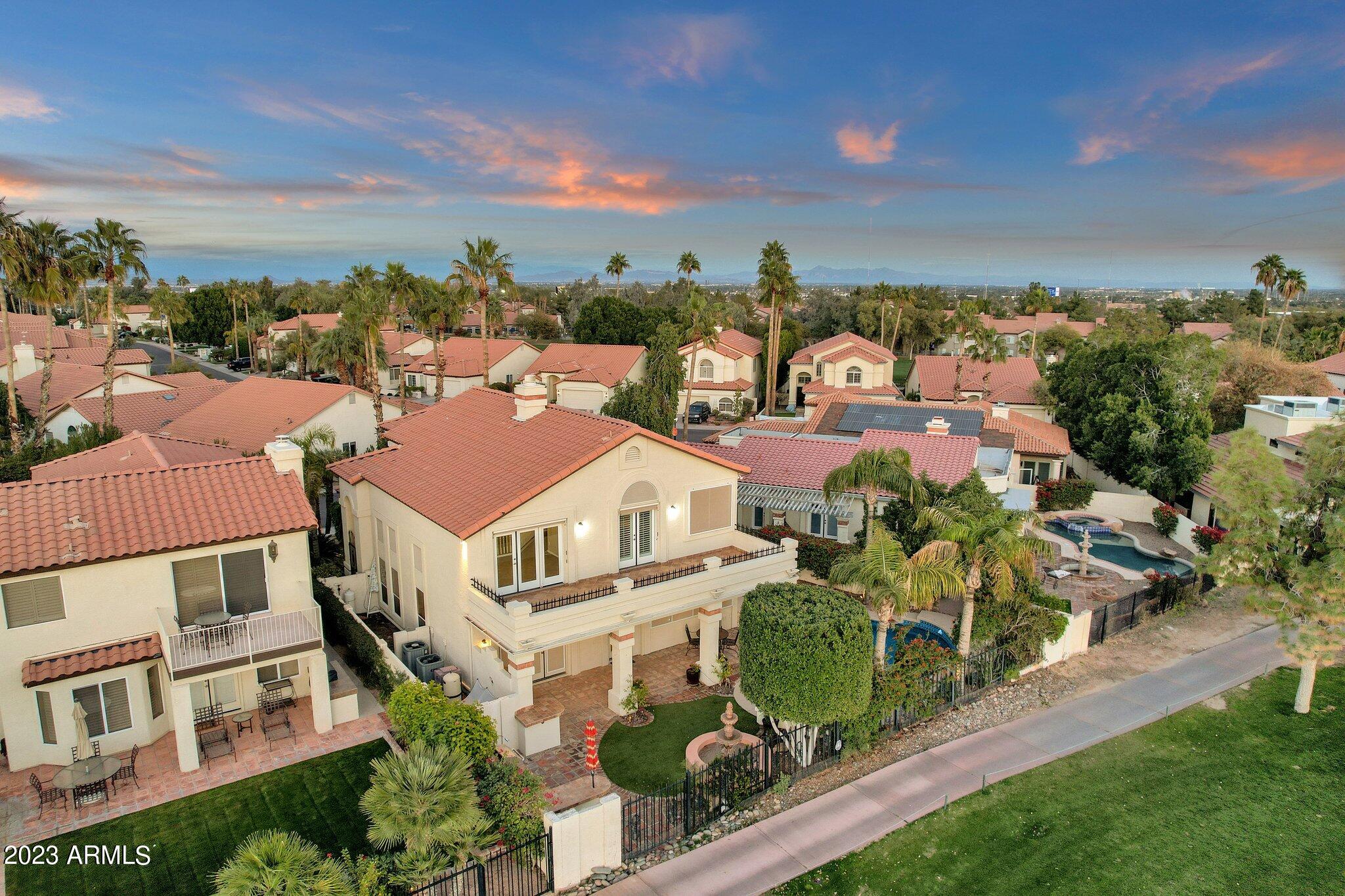 5019 E LA MIRADA Way