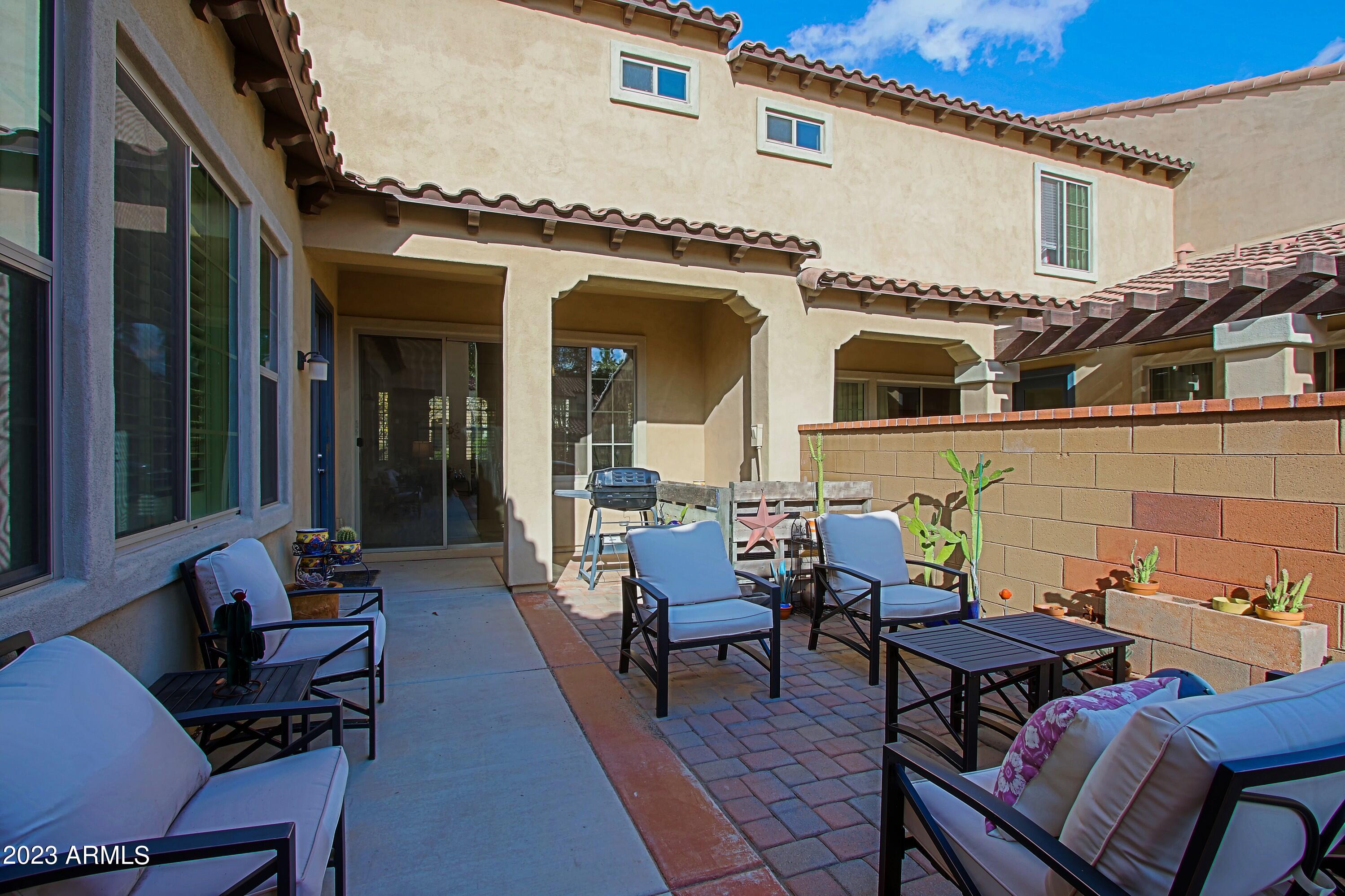 4287 N GOLF Drive