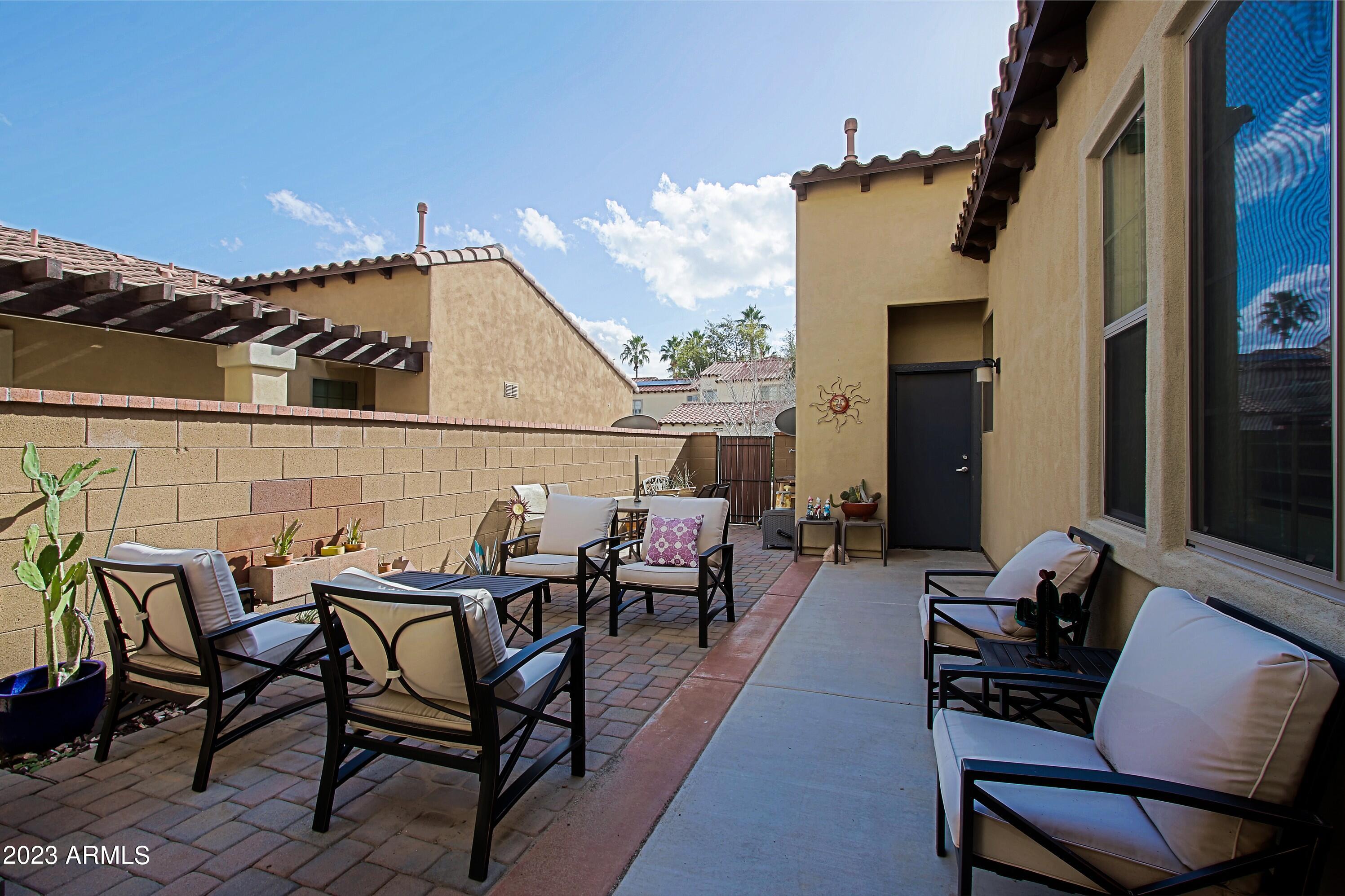 4287 N GOLF Drive