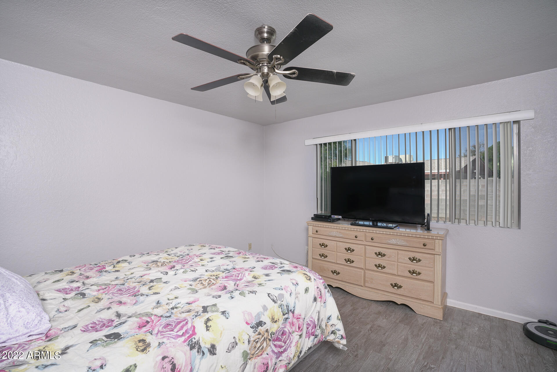 752 W LOS LAGOS VISTA Avenue