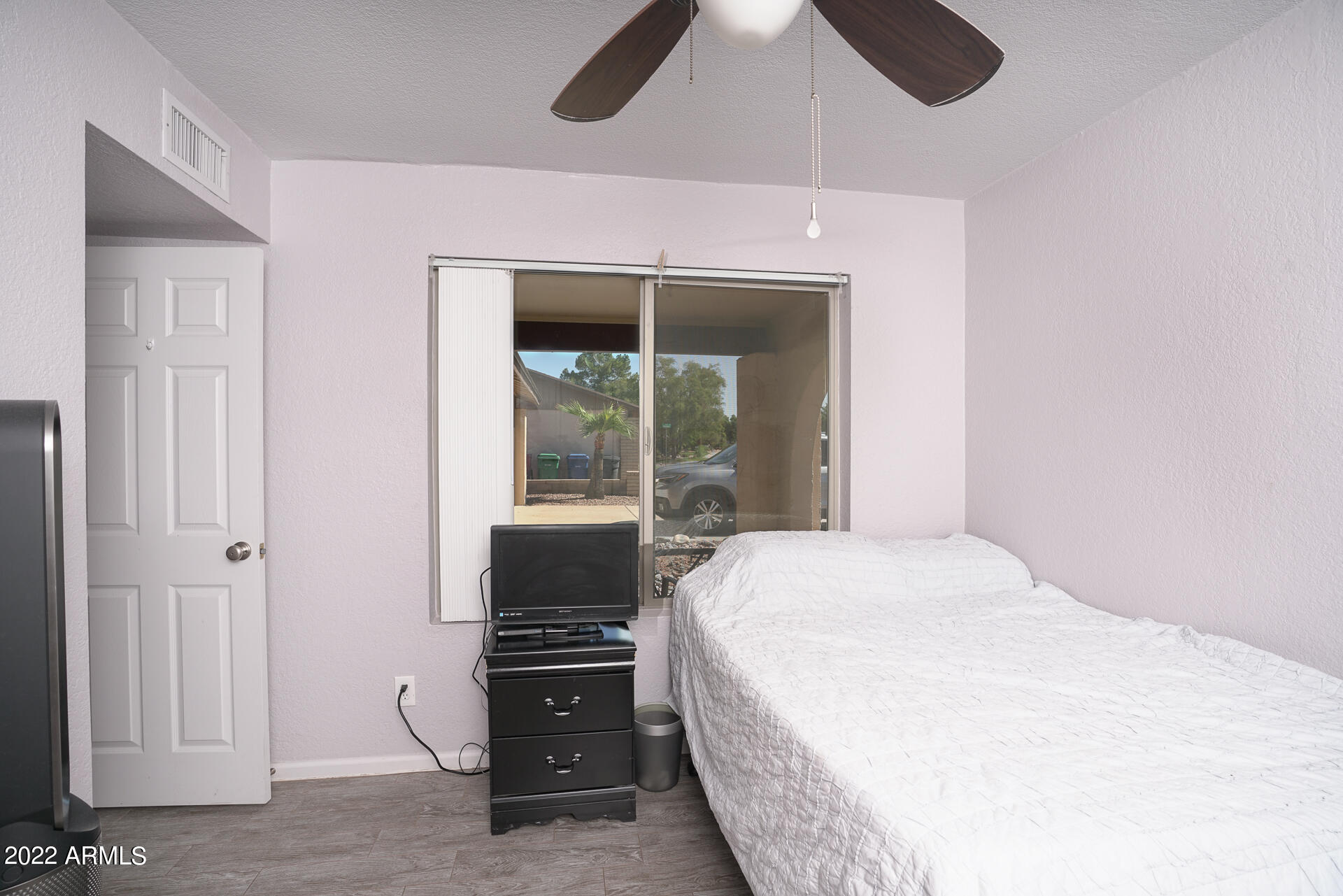 752 W LOS LAGOS VISTA Avenue
