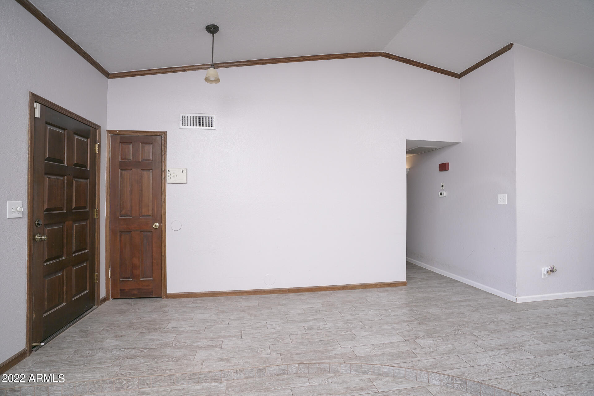 752 W LOS LAGOS VISTA Avenue