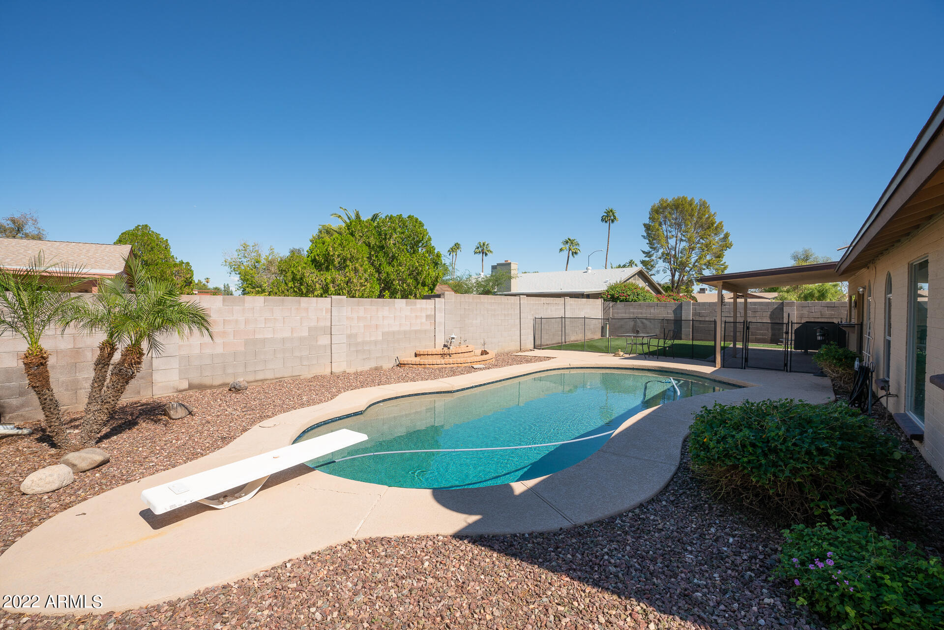 752 W LOS LAGOS VISTA Avenue