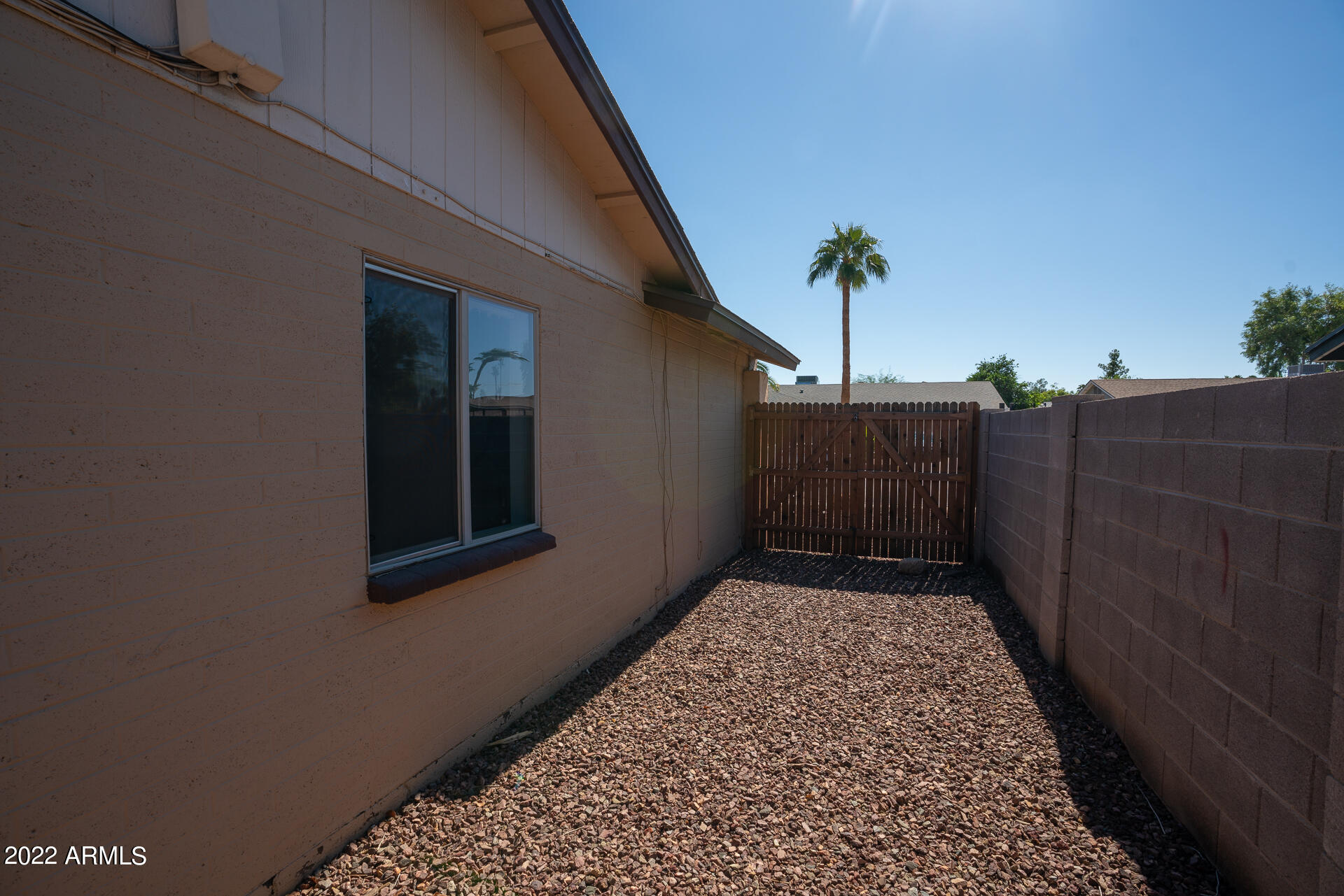 752 W LOS LAGOS VISTA Avenue