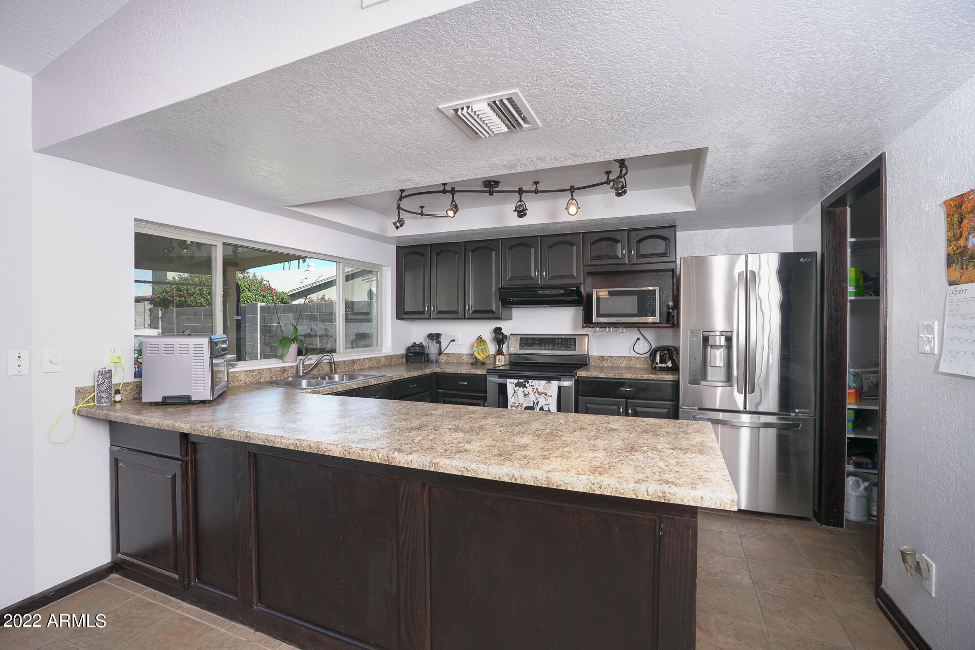 752 W LOS LAGOS VISTA Avenue