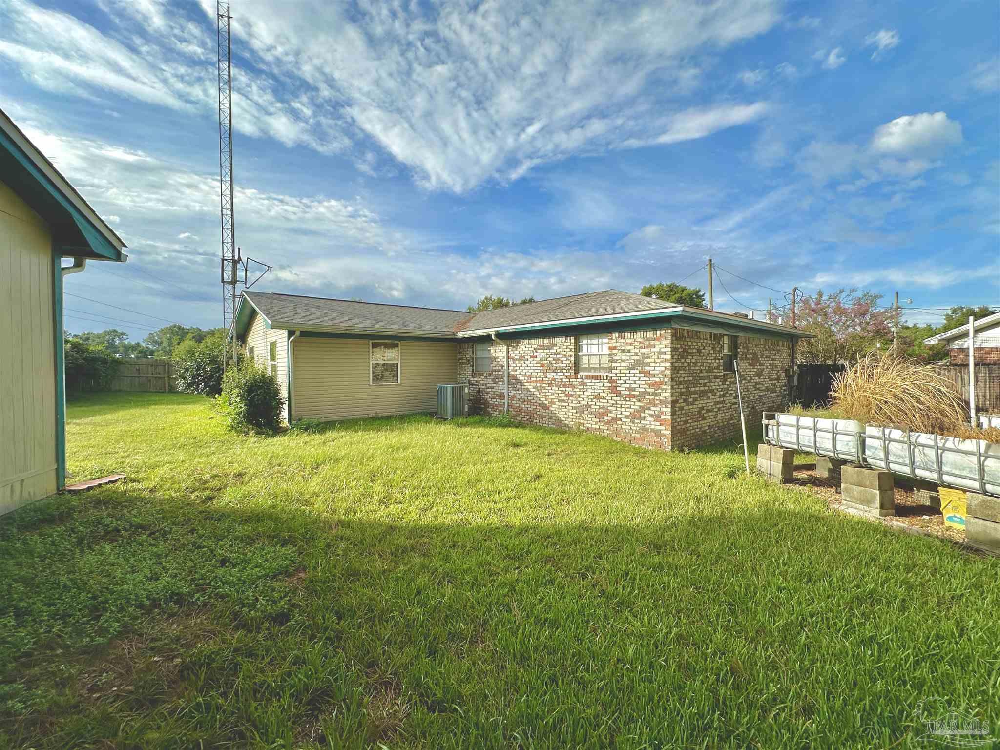 2704 Memphis Cir