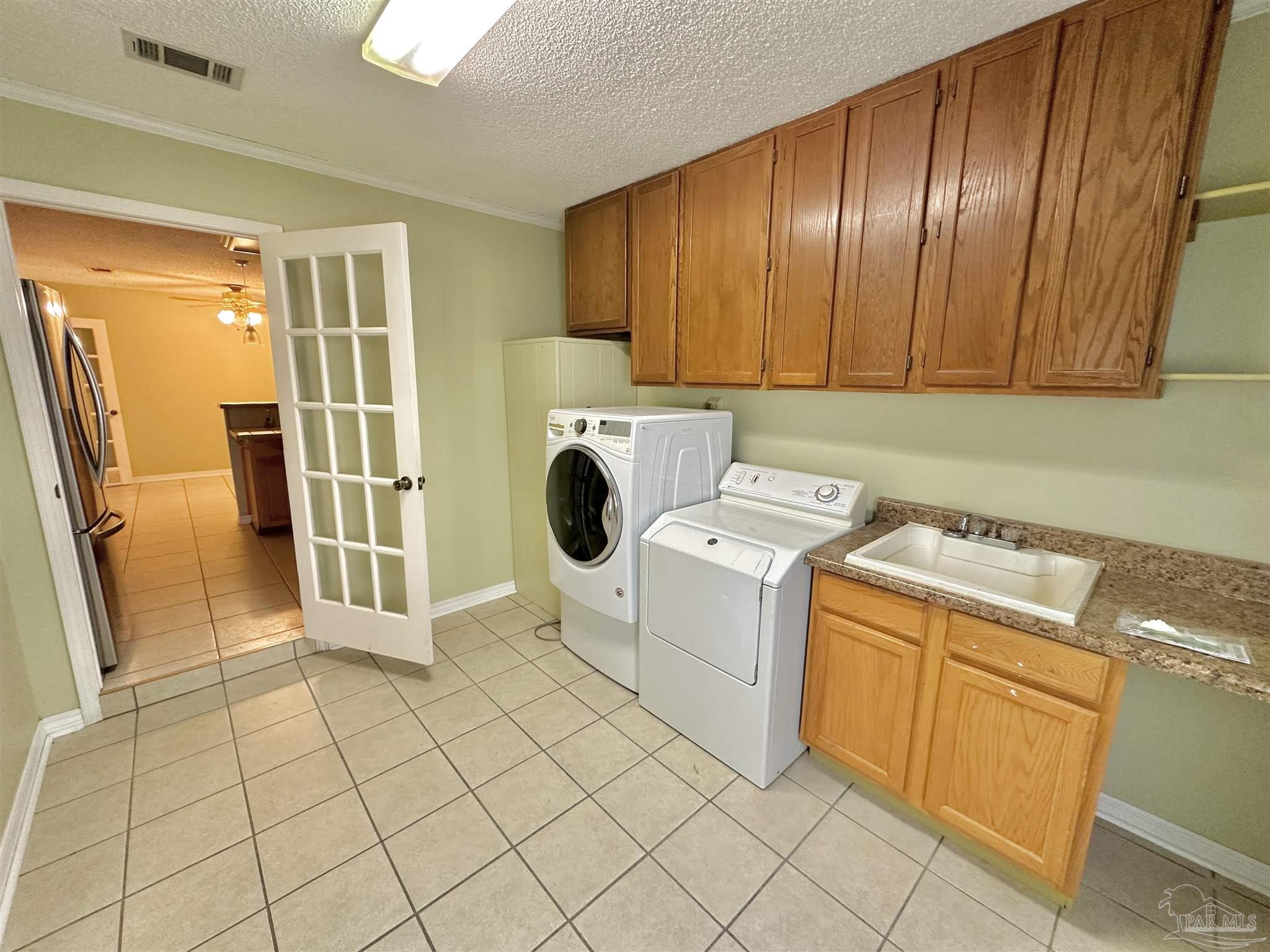 2704 Memphis Cir