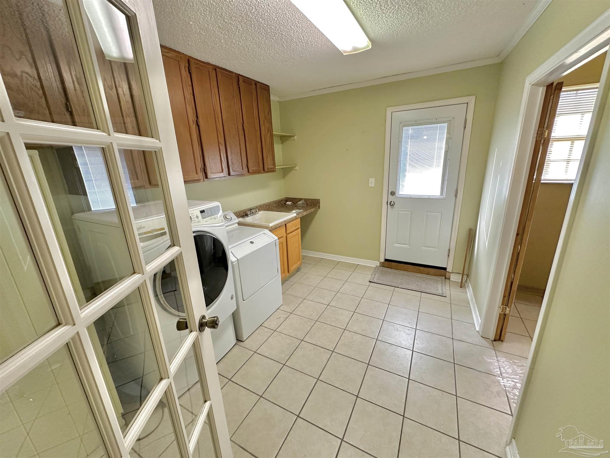 2704 Memphis Cir
