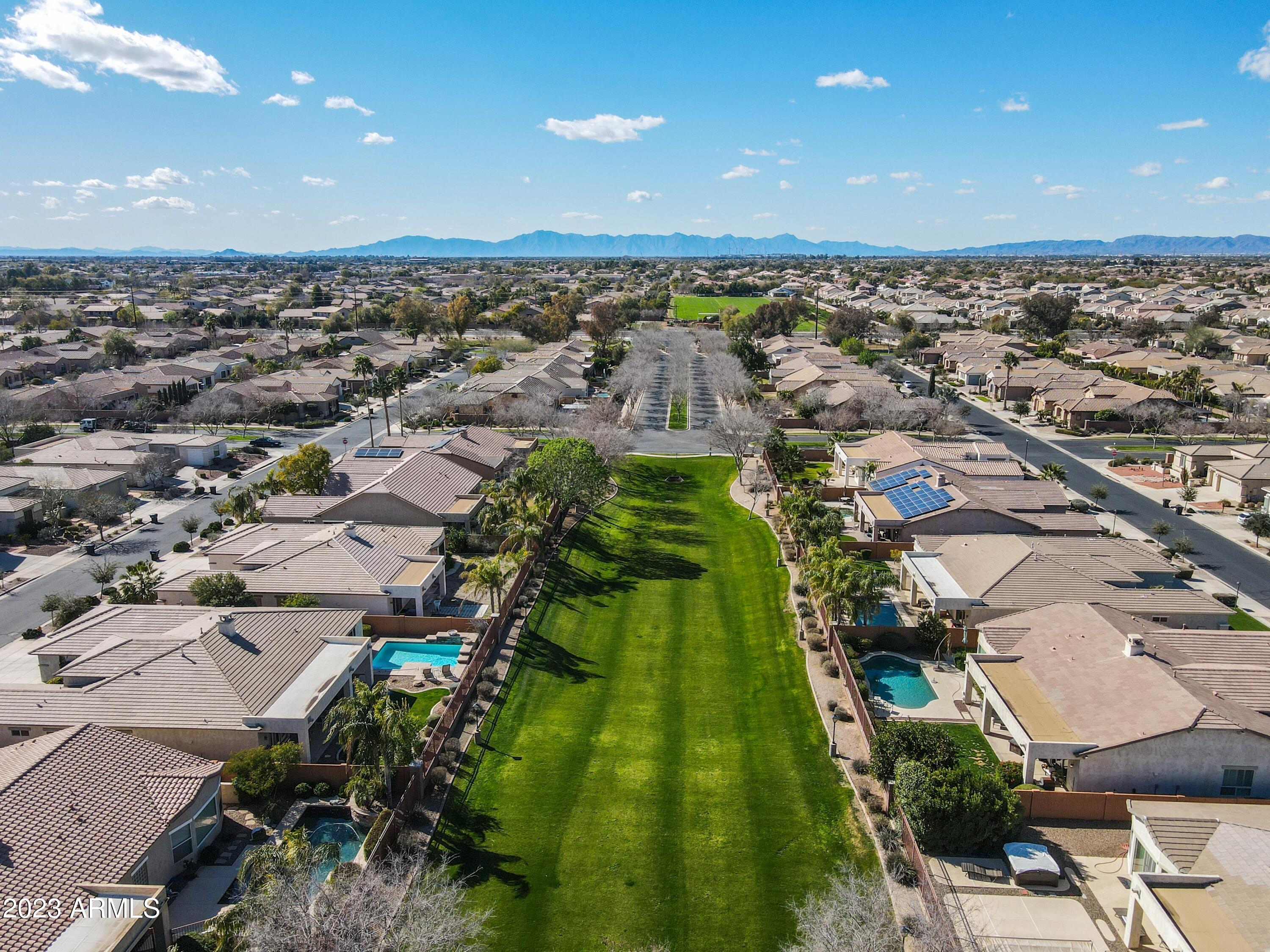 2089 E LYNX Place