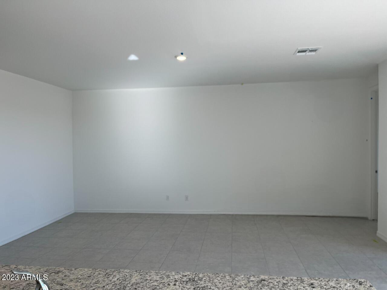 36243 W SAN CLEMENTE Avenue