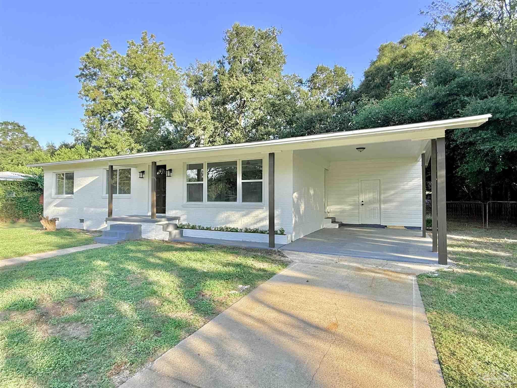 6352 Sunnyside Dr