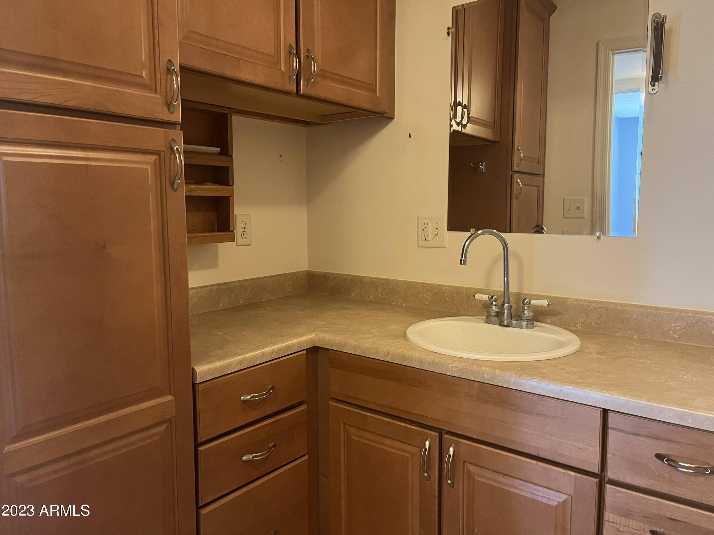 501 N 96TH Street