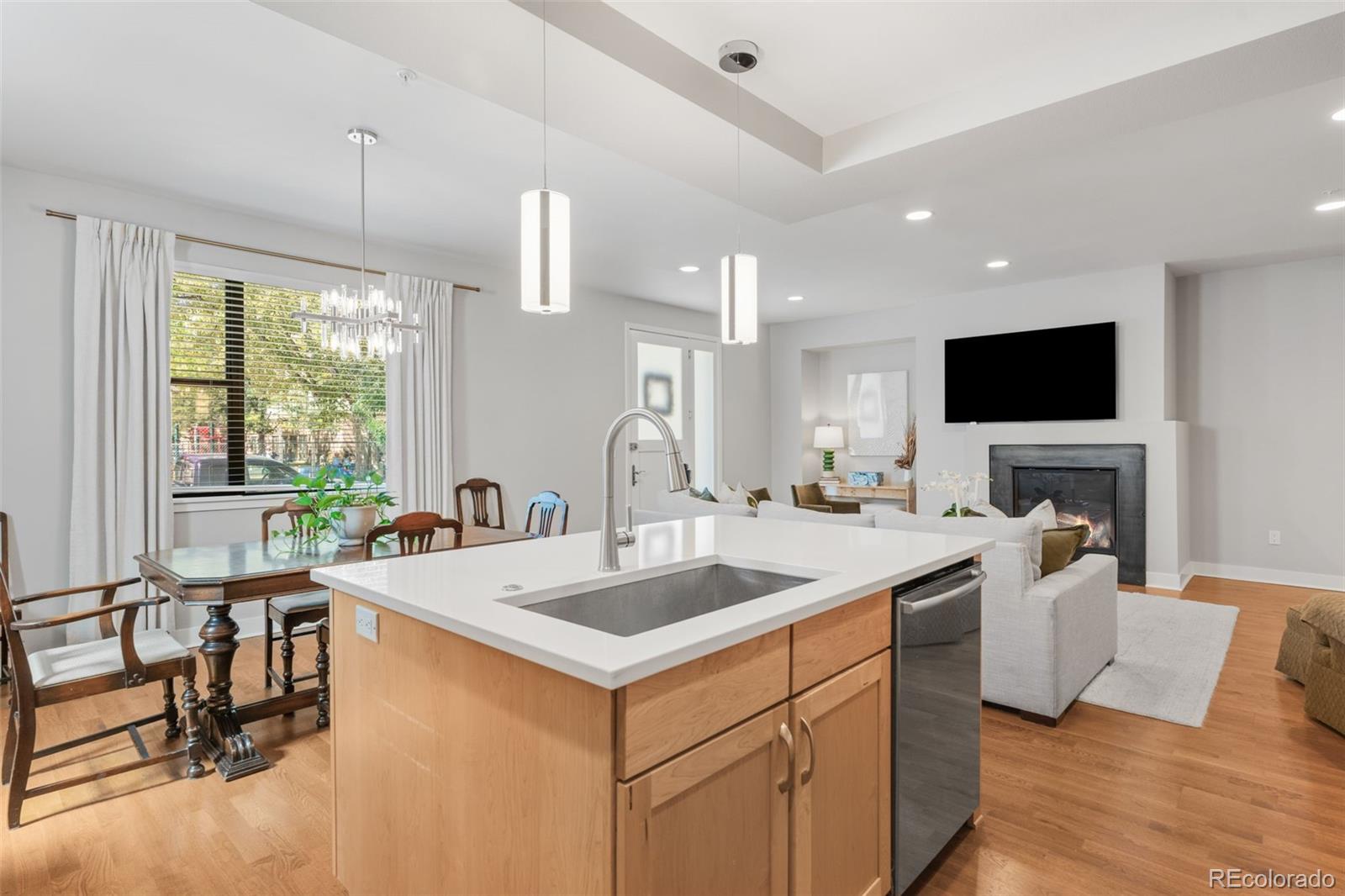 360 S Lafayette Street Unit: 101