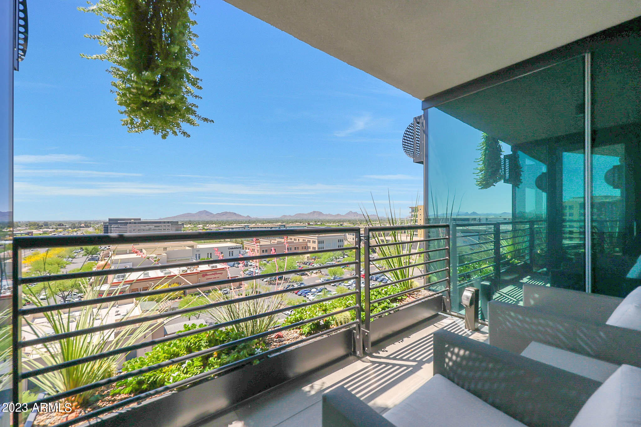 7180 E KIERLAND Boulevard, 917