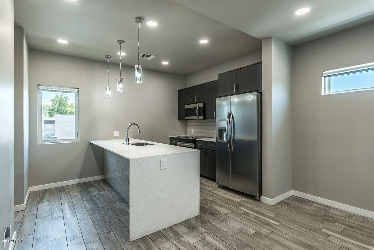 2727 E THOMAS Road # 9