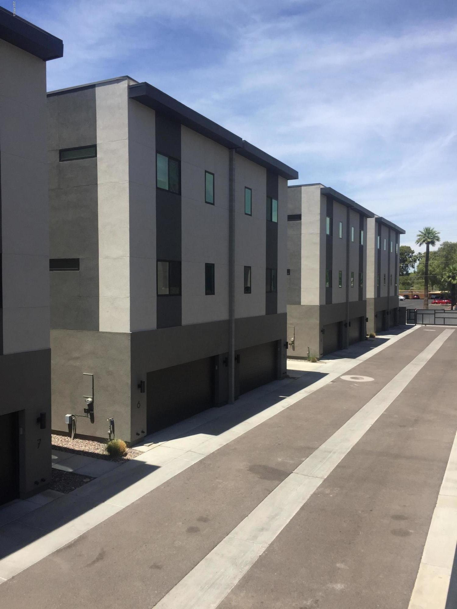2727 E THOMAS Road # 9
