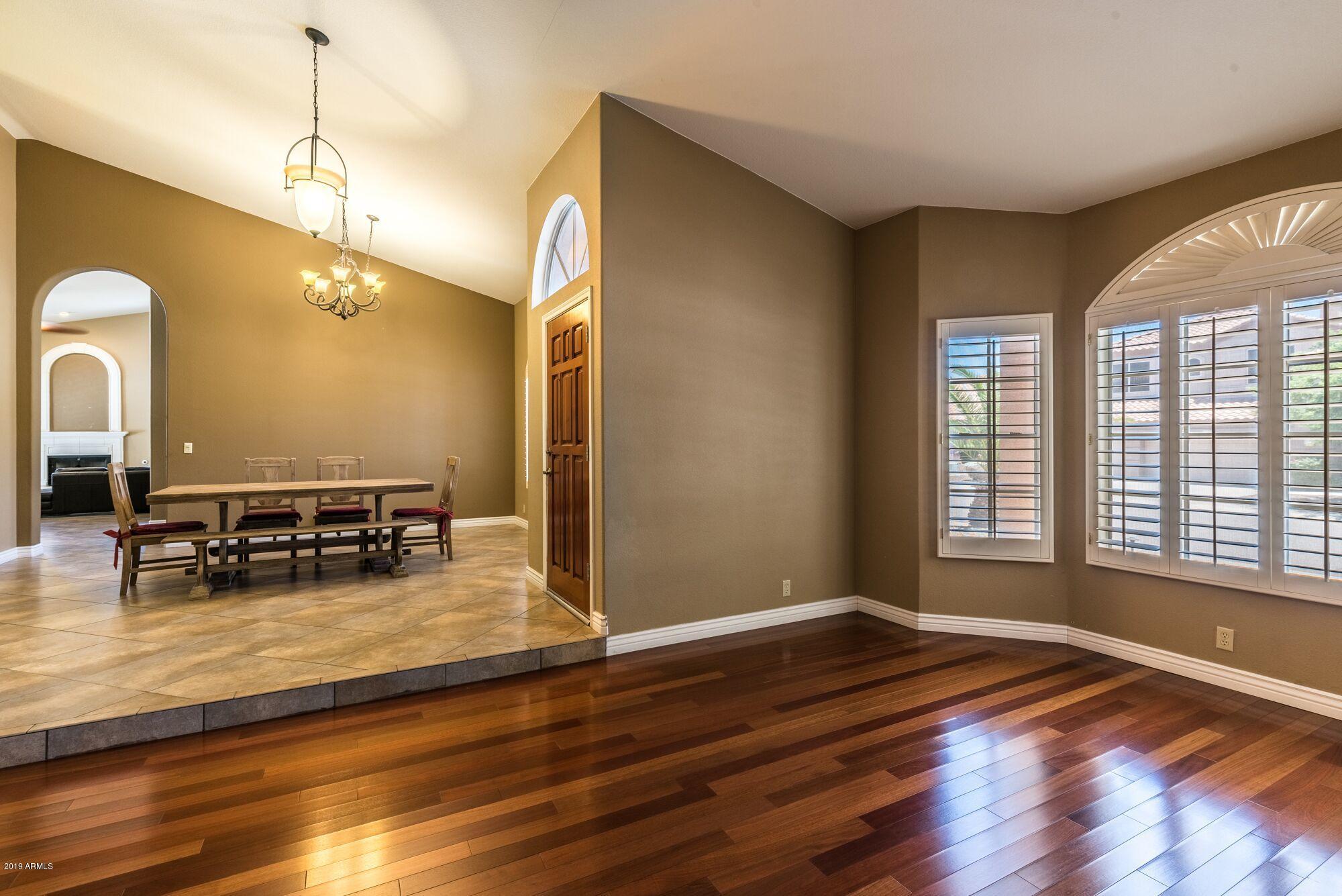626 W MOUNTAIN VISTA Drive