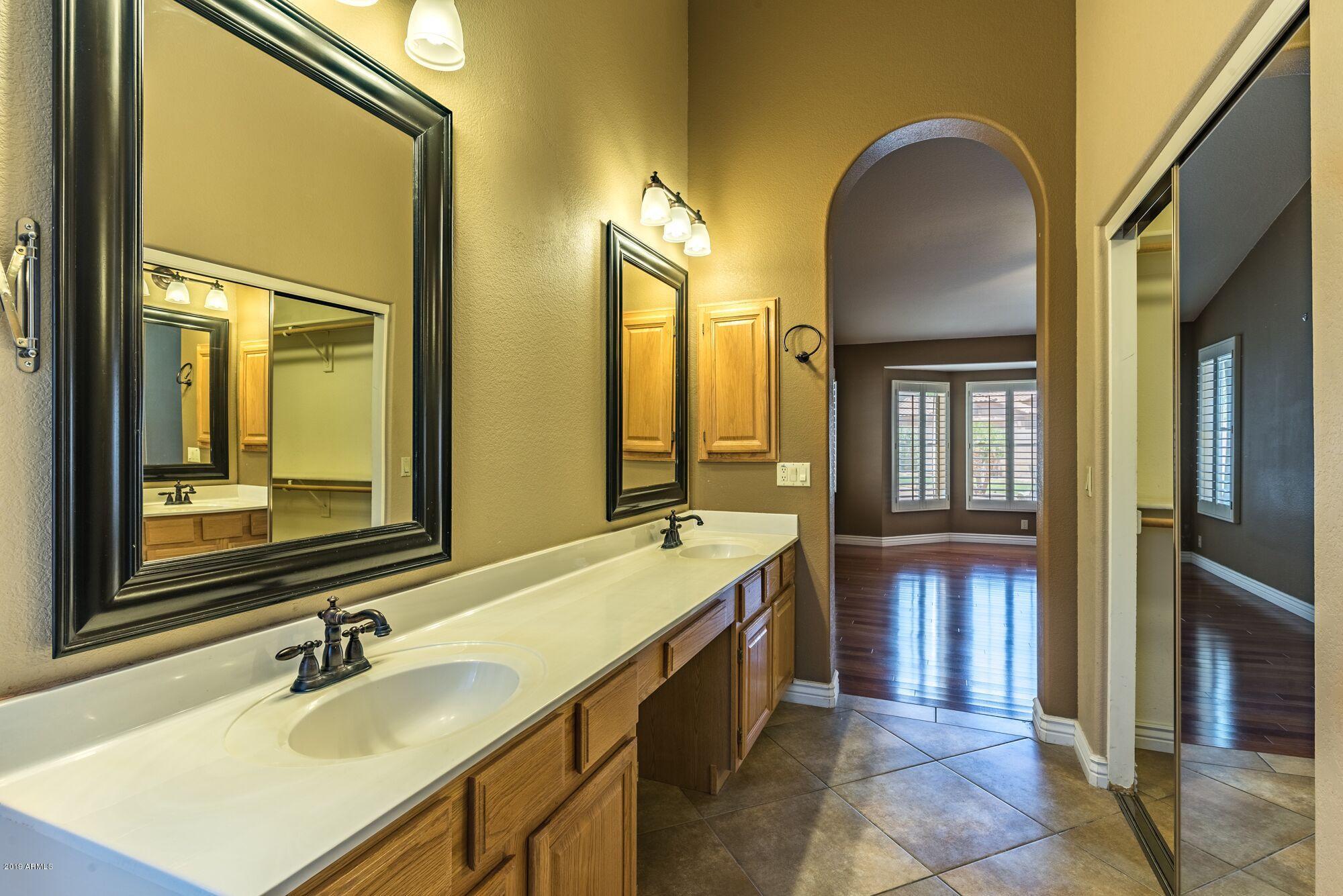 626 W MOUNTAIN VISTA Drive