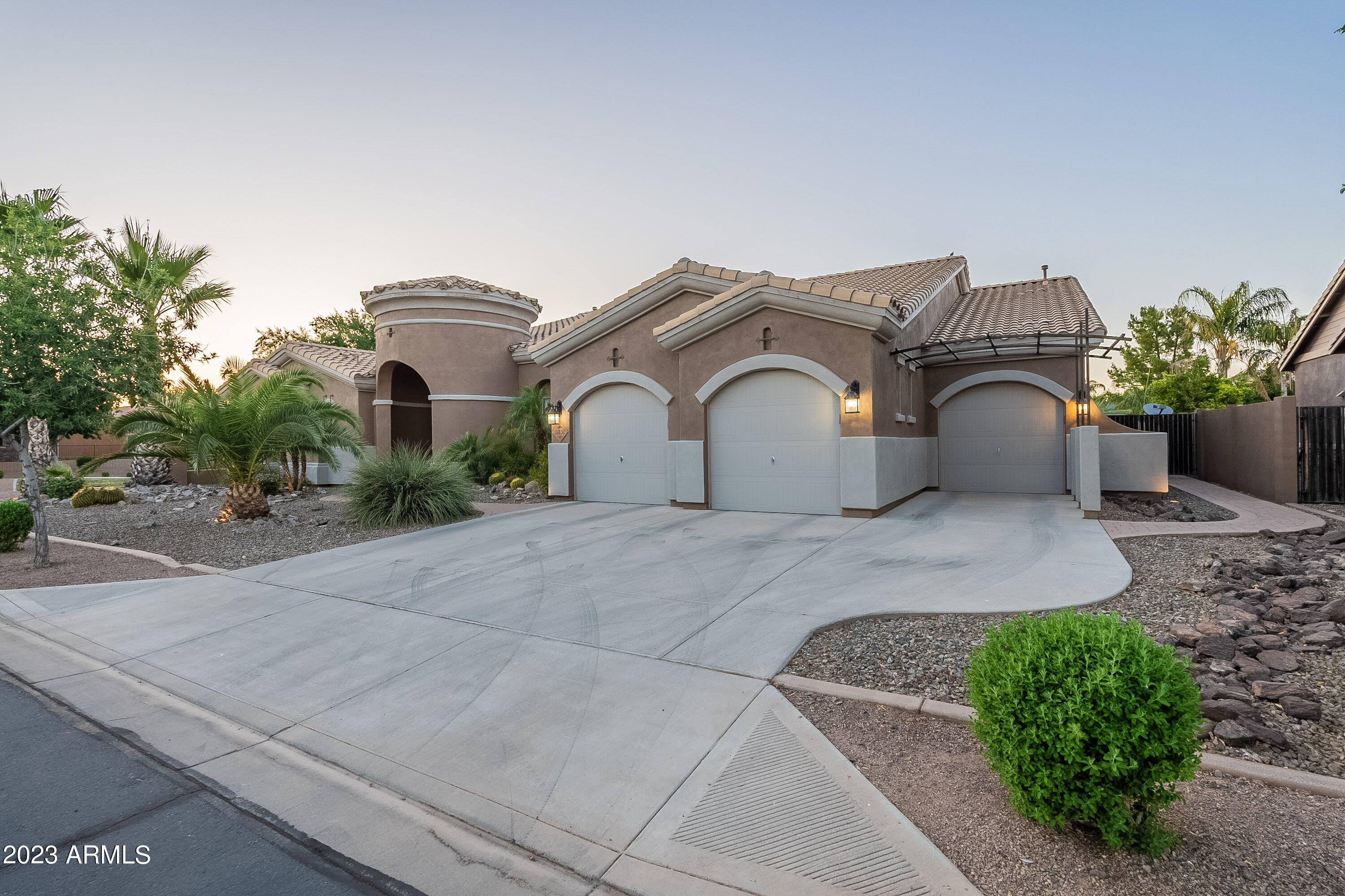 20150 E AVENIDA DEL VALLE Court