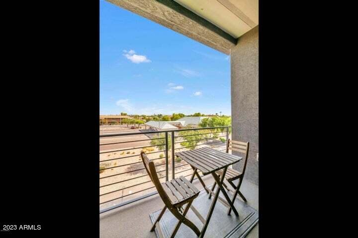 2090 S DORSEY Lane # 1040