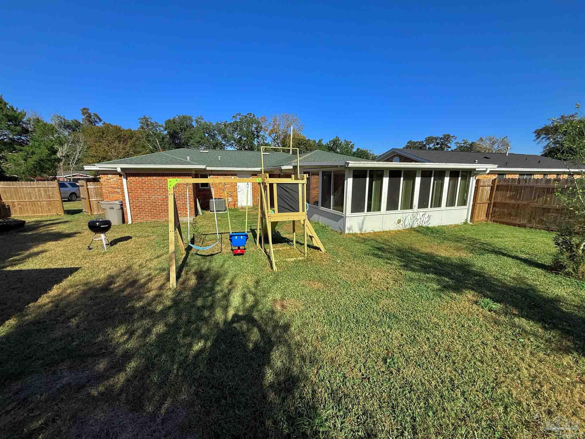 403 Ladybird Ln